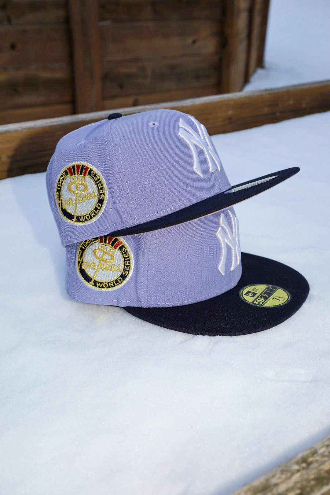 New Era New York Yankees 1962 World Series Side Patch Fitted (Lavender)