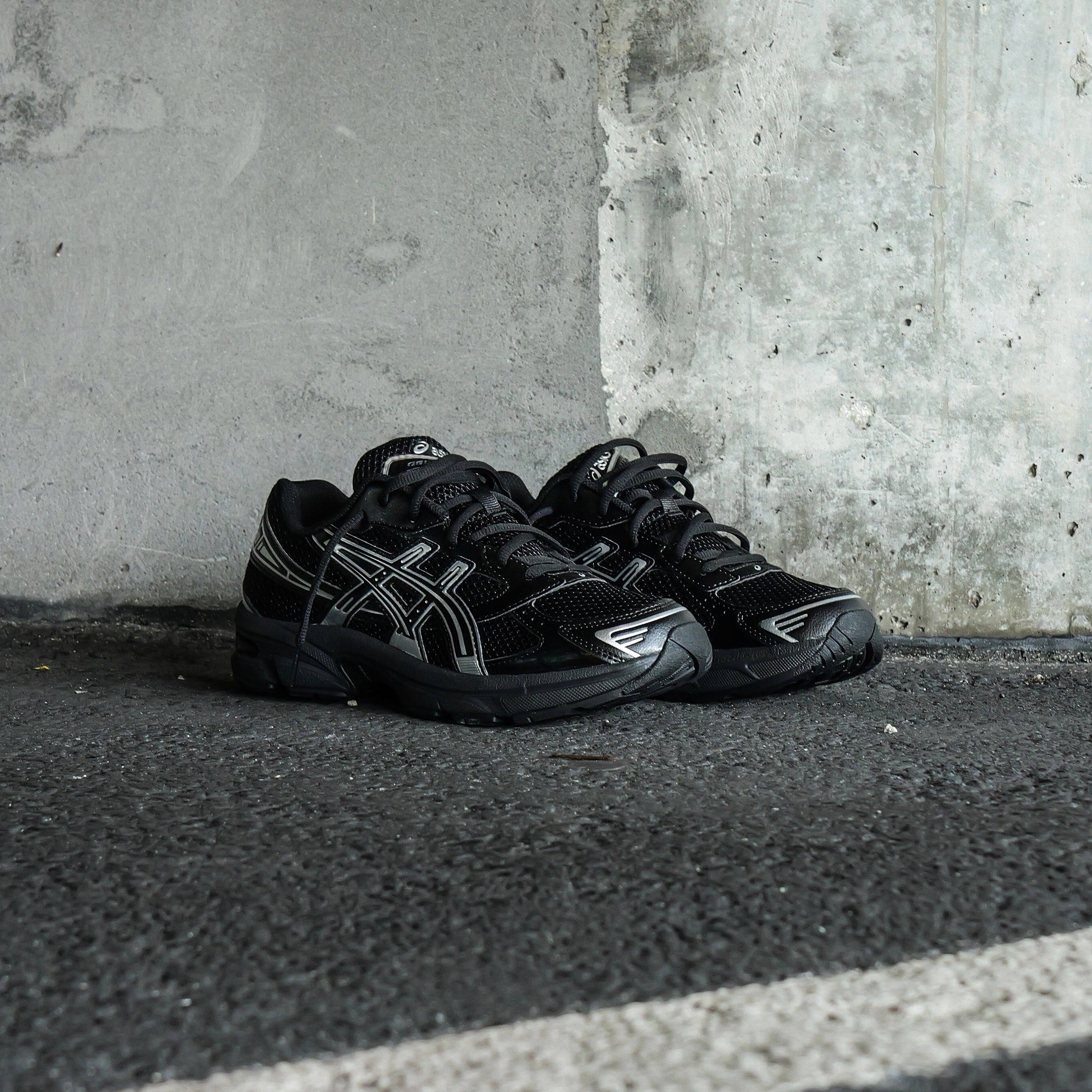 Asics Gel-1130 Grade School (Black/Pure Silver)