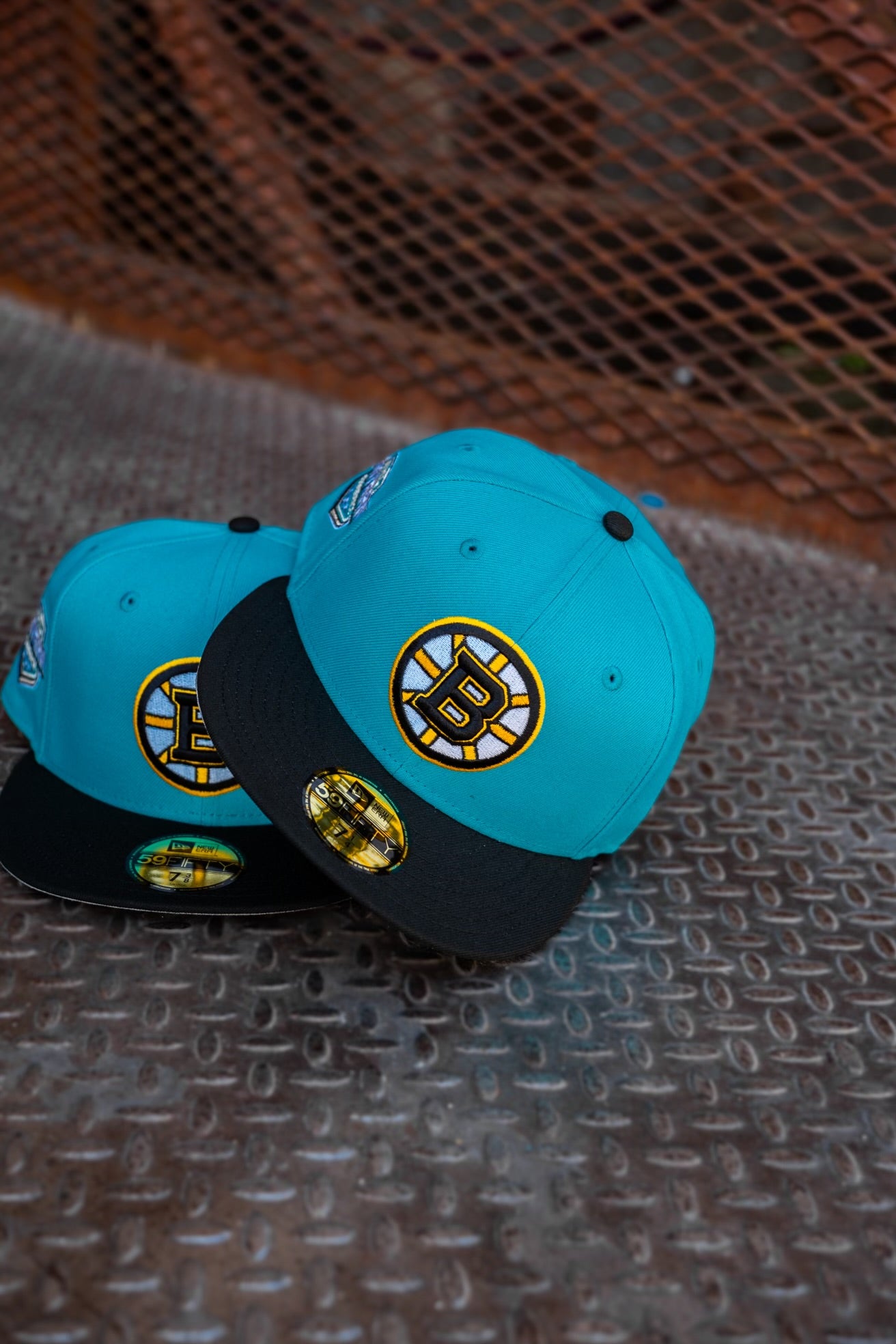 New Era Boston Bruins Eastern Conference Grey UV (Teal/Black) 59Fifty Fitted - New Era