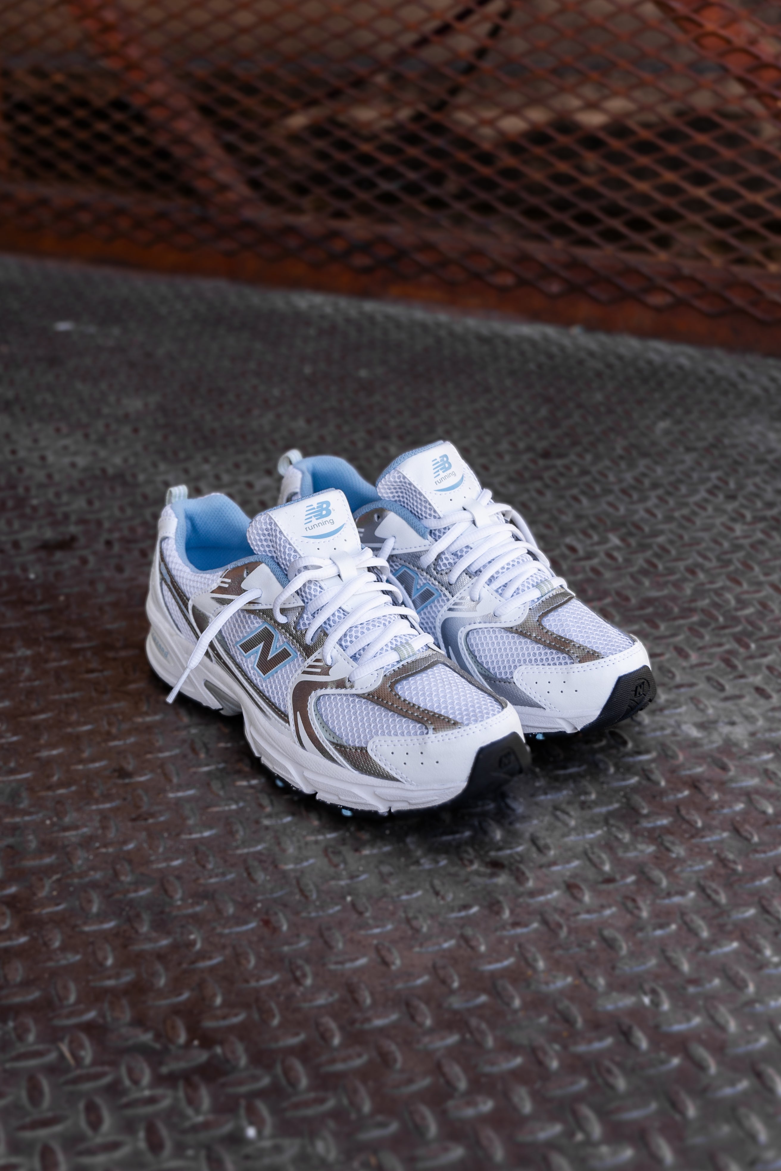 Gradeschool New Balance 530 (White/Blue) - GR530GB - New Balance