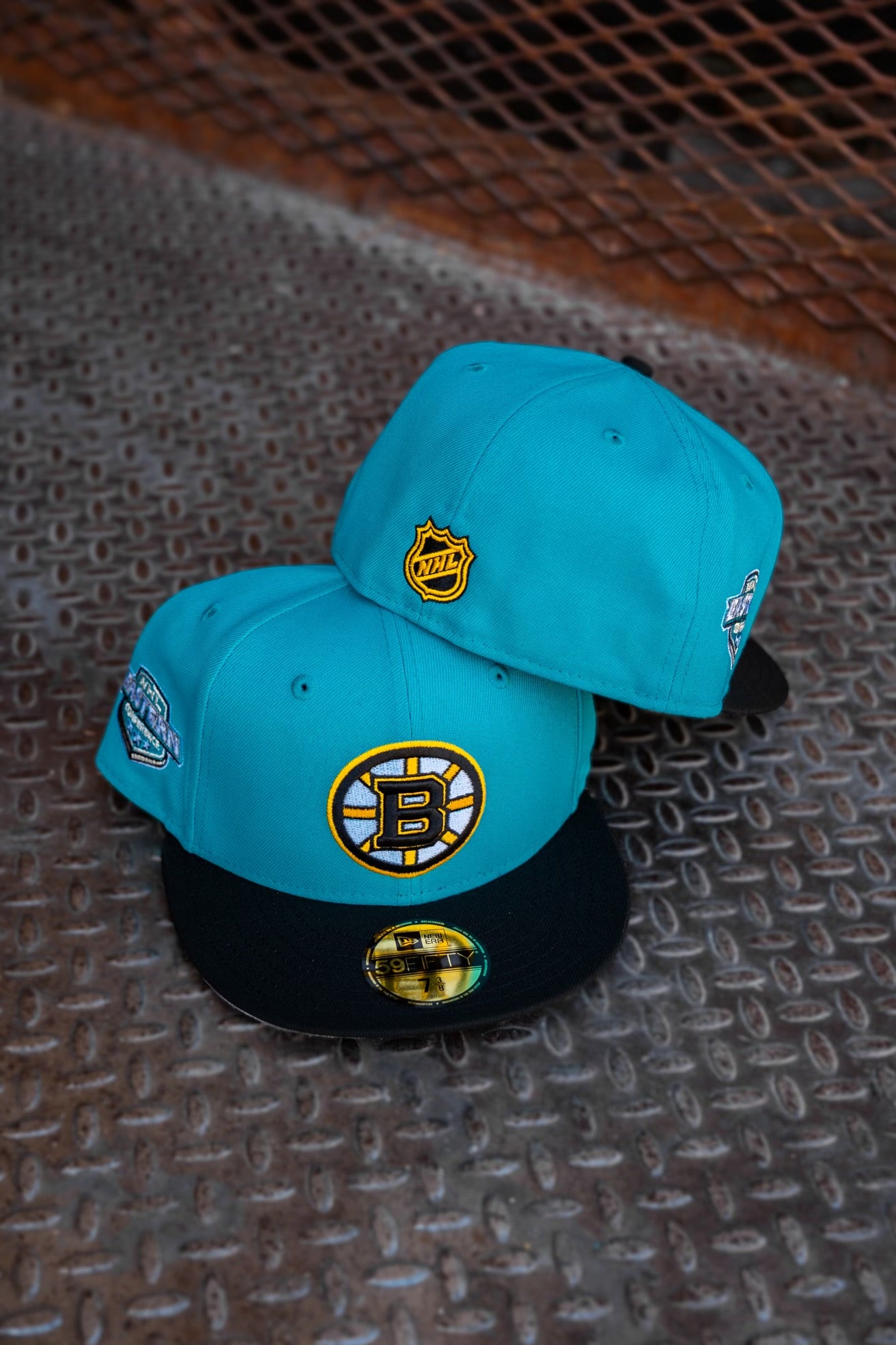 New Era Boston Bruins Eastern Conference Grey UV (Teal/Black) 59Fifty Fitted - New Era