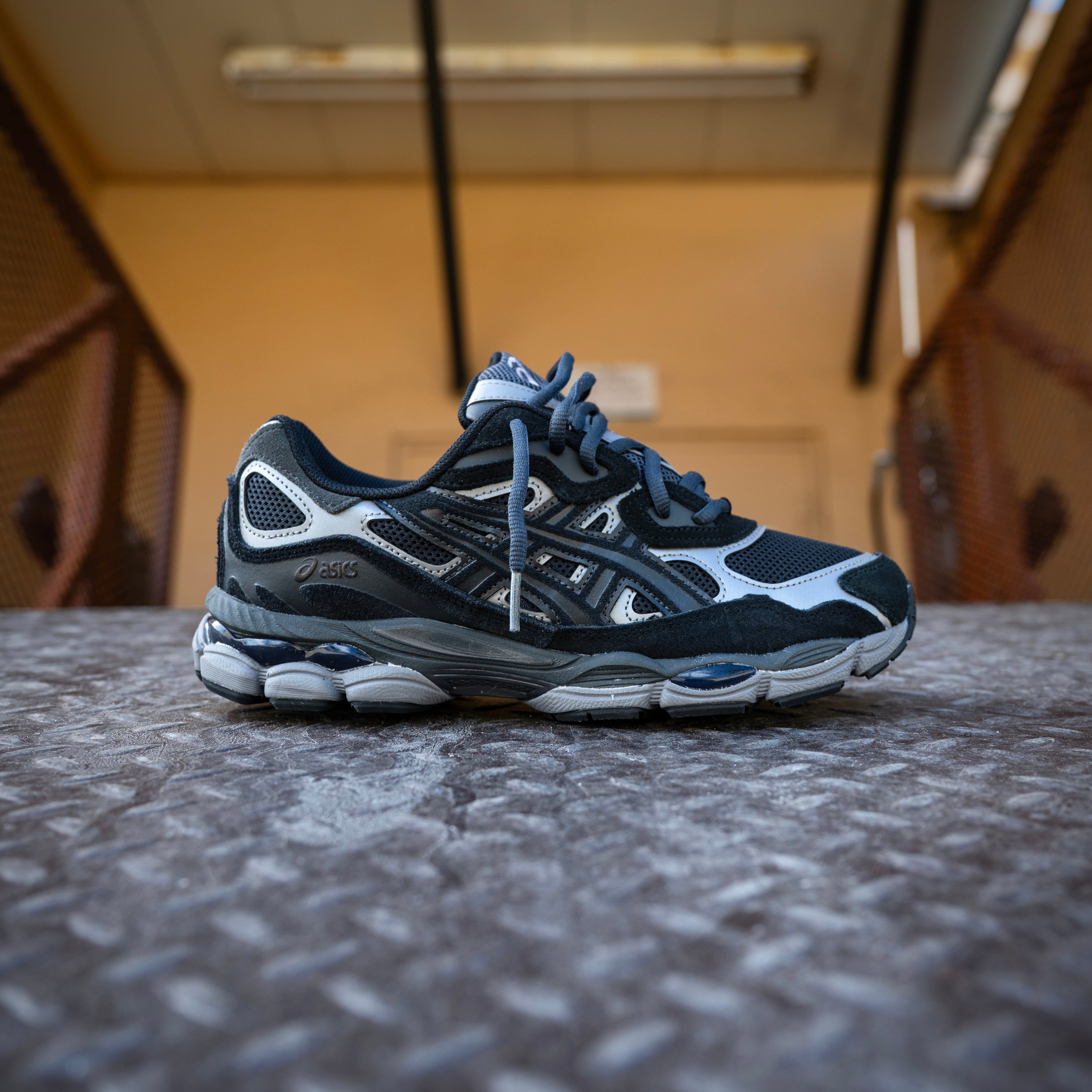 Mens Asics Gel-NYC (Graphite Grey/Black)