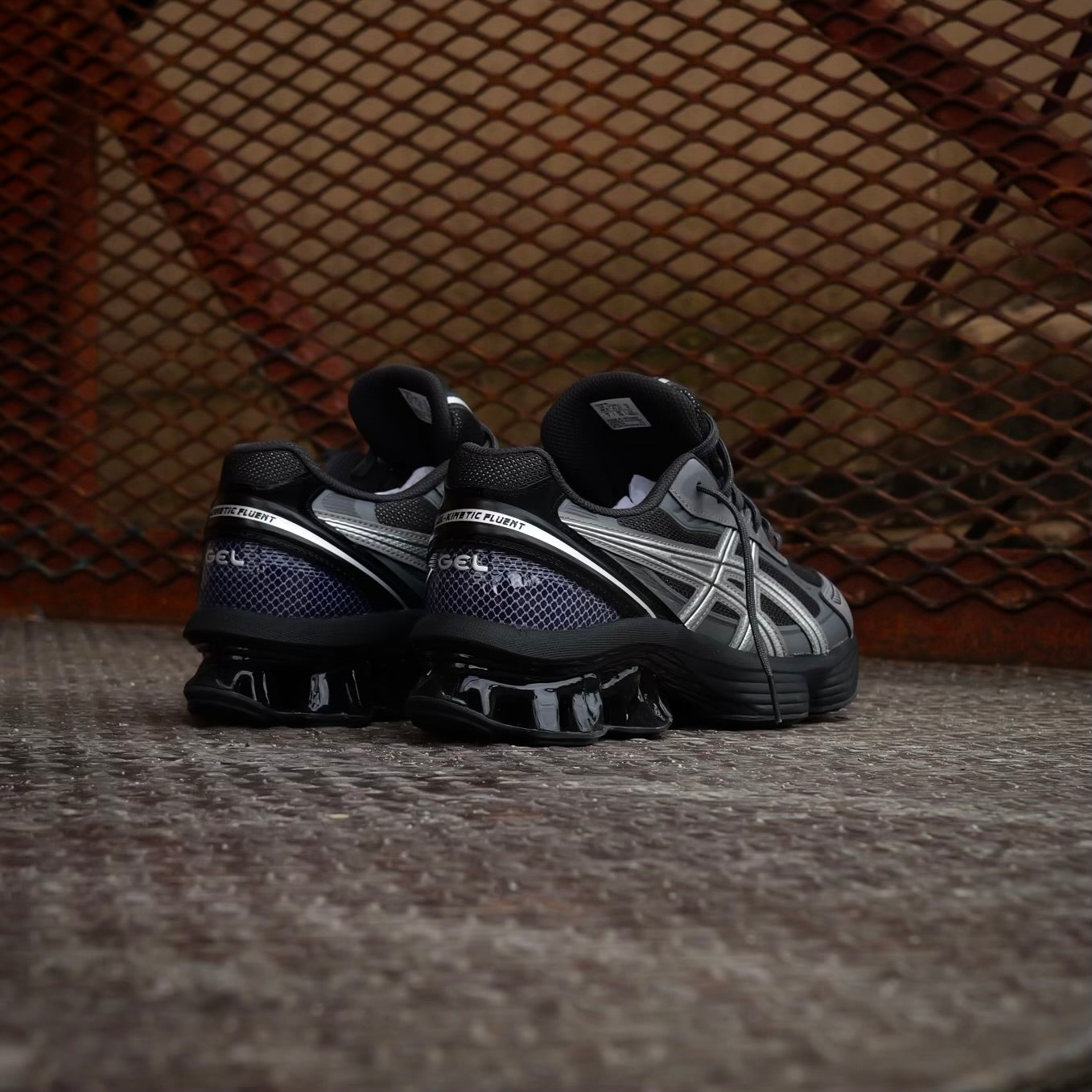 Mens Asics Gel-Kinetic Fluent (Graphite Grey/Pure Silver)