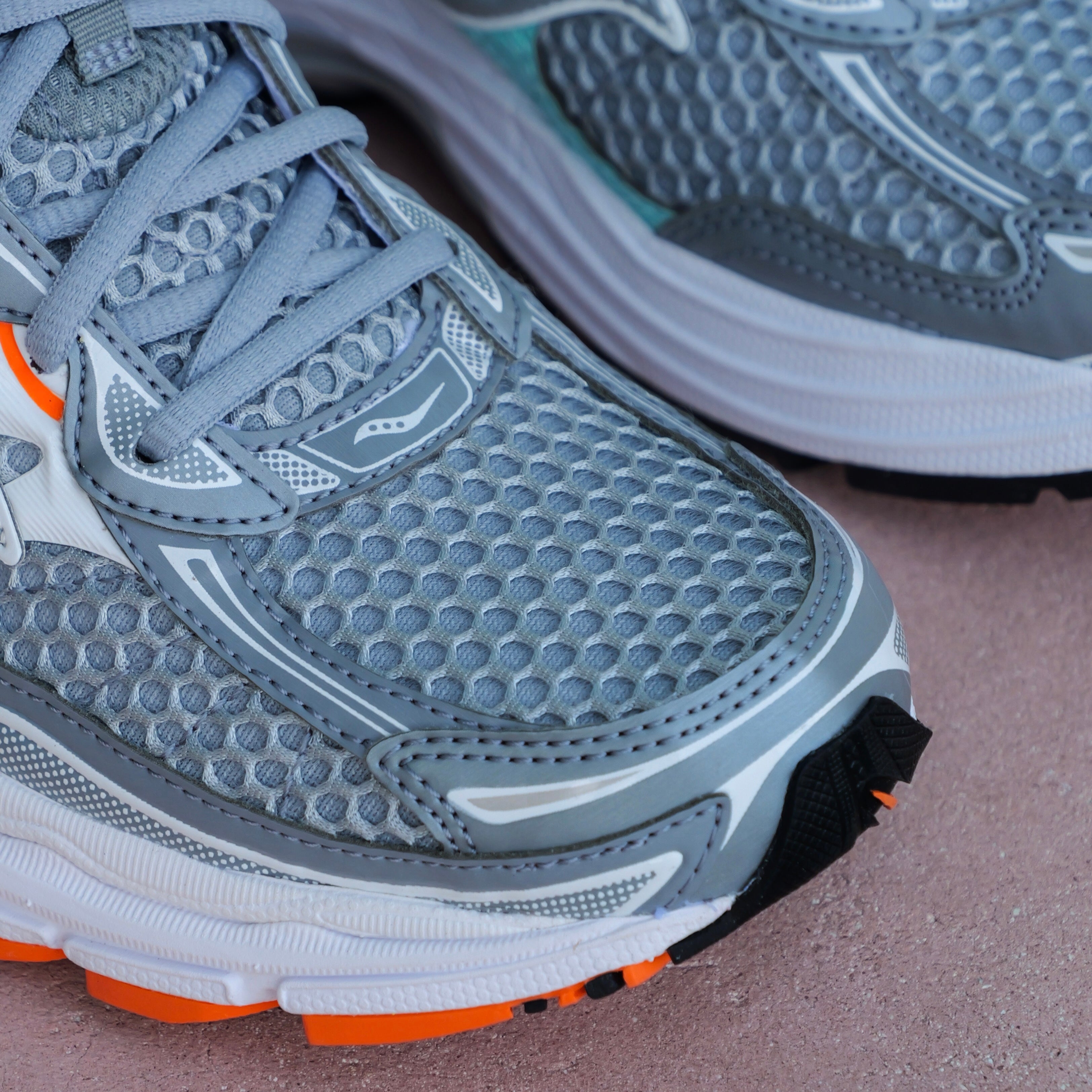 Mens Saucony ProGrid Omni 9 (Grey/Teal) - Saucony