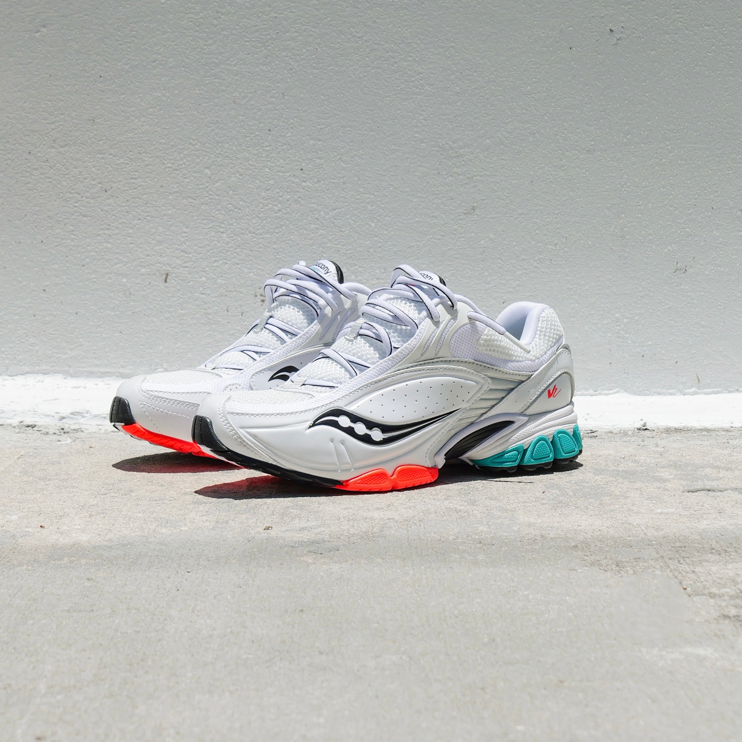 Mens Saucony ProGrid V2 (Mutant)