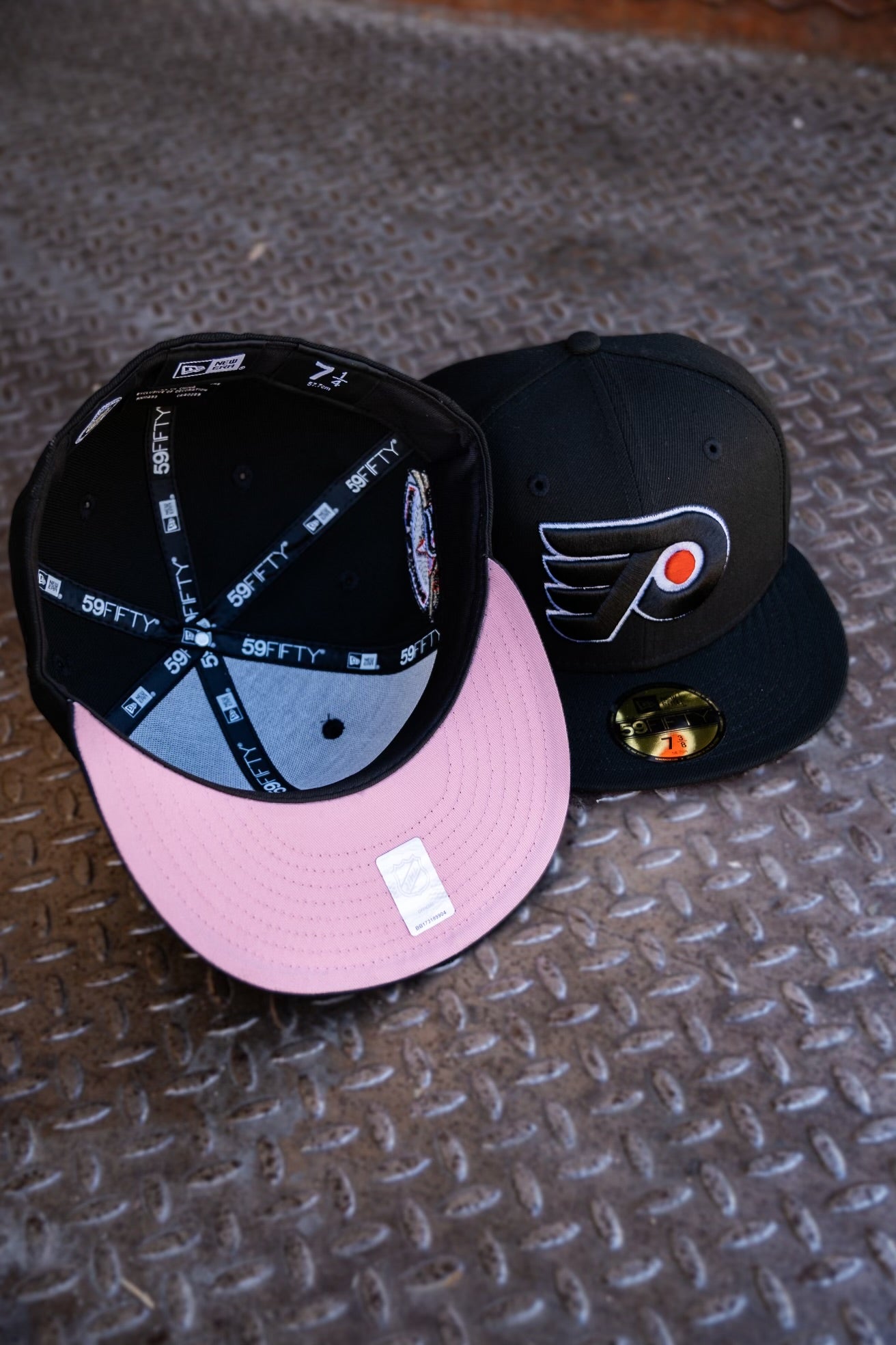 New Era Philadelphia Flyers 1992 All-Star Game Pink UV (Black) 59Fifty Fitted - New Era
