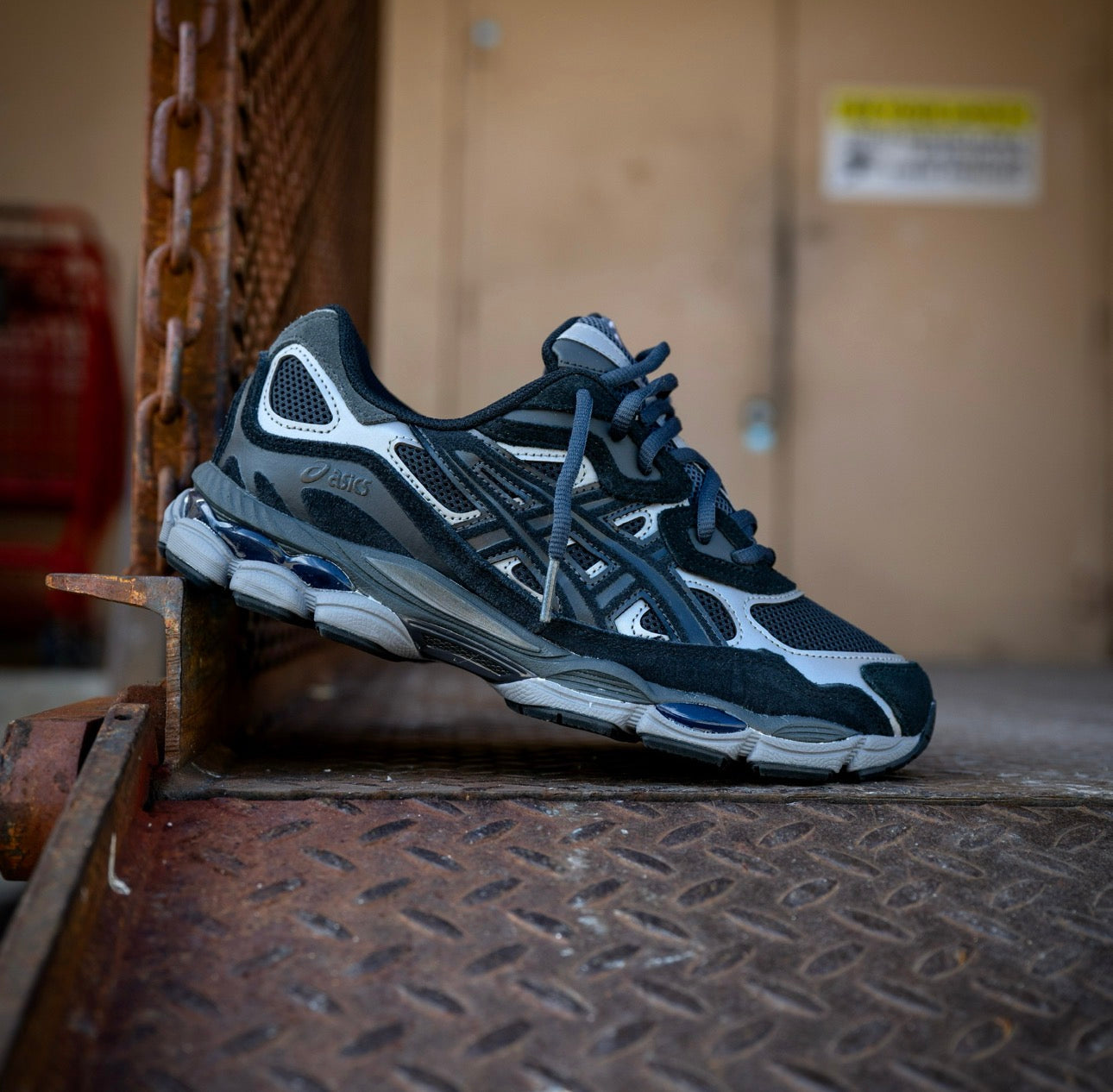 Mens Asics Gel-NYC (Graphite Grey/Black)