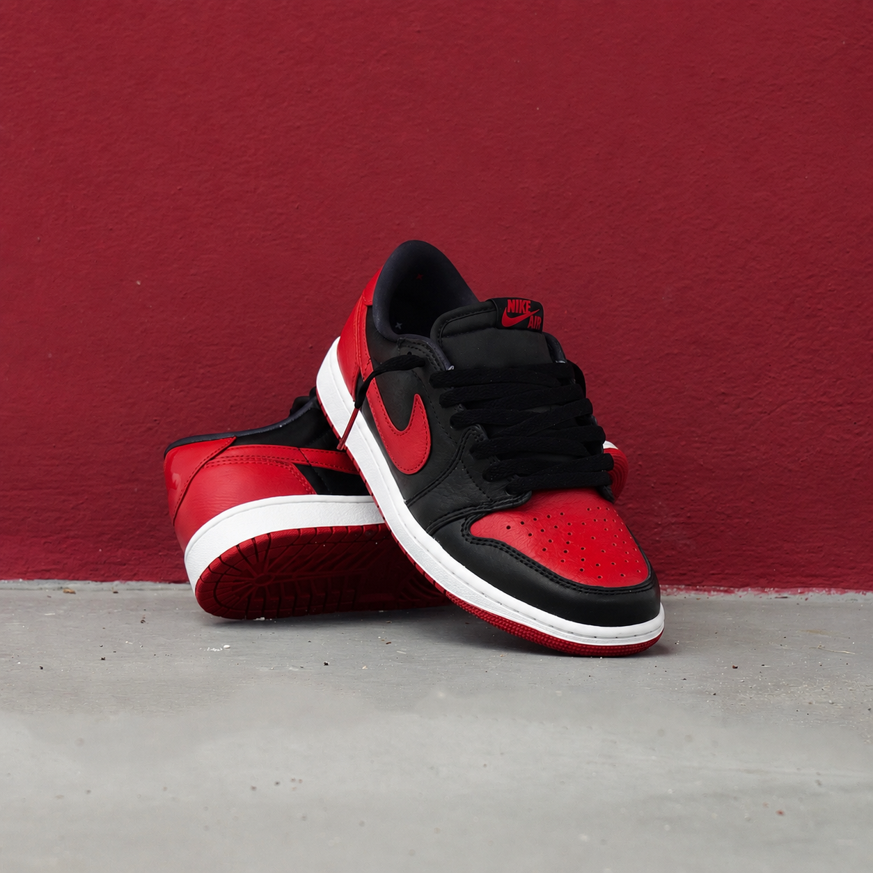 Mens Air Jordan 1 Retro Low OG (Banned)