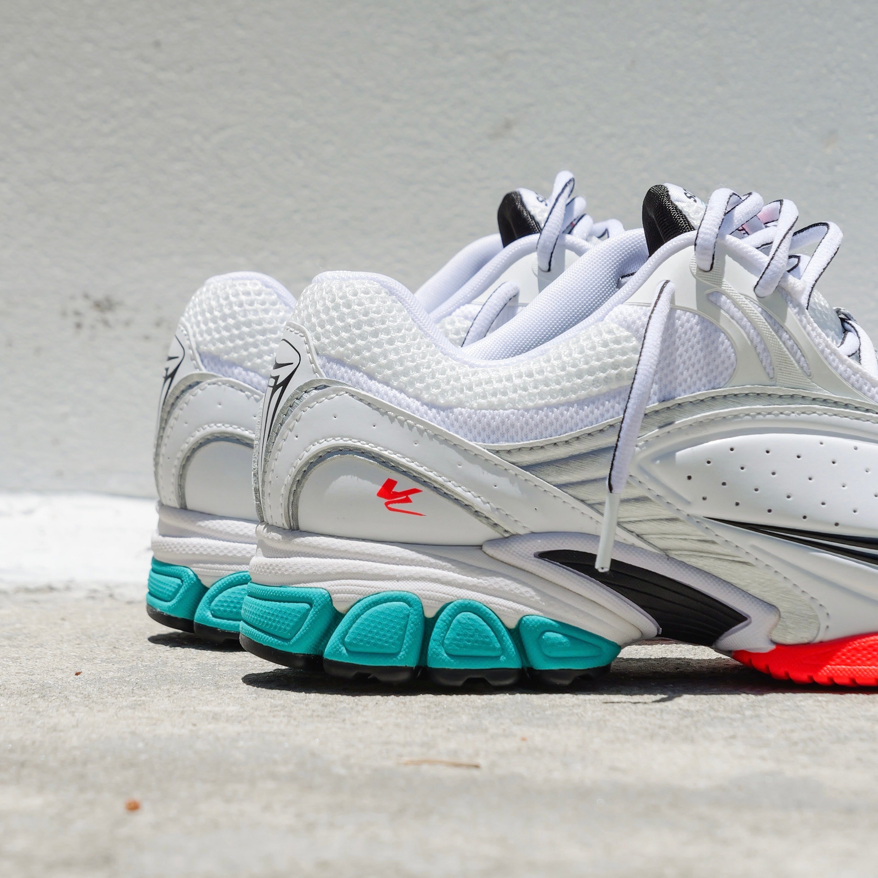 Mens Saucony ProGrid V2 (Mutant)