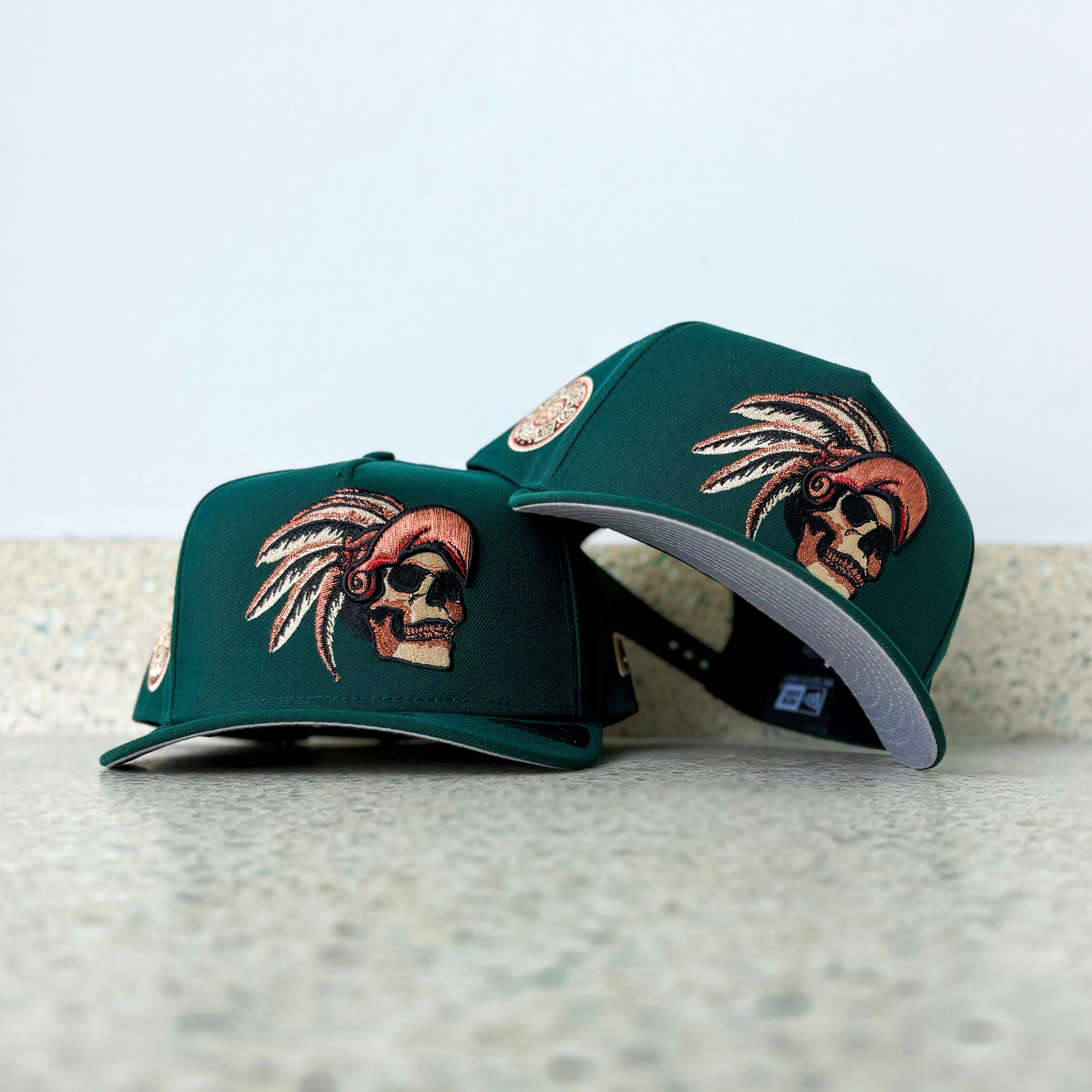 New Era Mexico Aztec Skull Chief Calendar Side Patch Grey UV 9Fifty A-Frame Snapback (Dark Green)