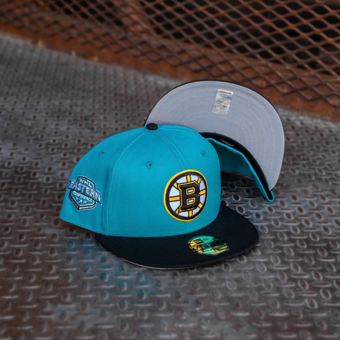 New Era Boston Bruins Eastern Conference Grey UV (Teal/Black) 59Fifty Fitted - New Era