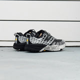 Hoka SpeedGoat 2 TS BKSTR (Black / Stardust)