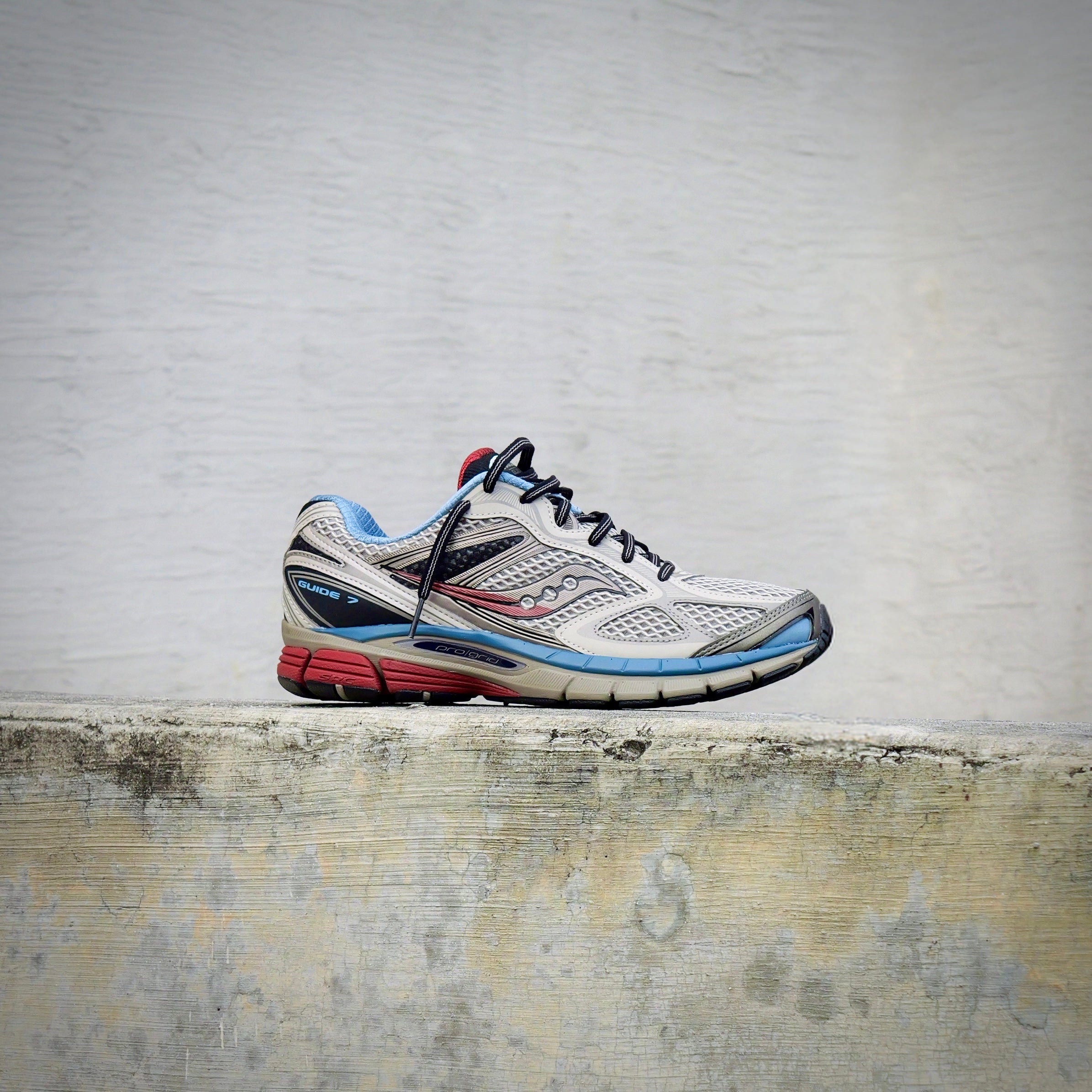 Mens Saucony ProGrid Guide 7 (Taupe/Black) - Saucony