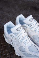 Gradeschool New Balance 9060 (Light Grey) - New Balance