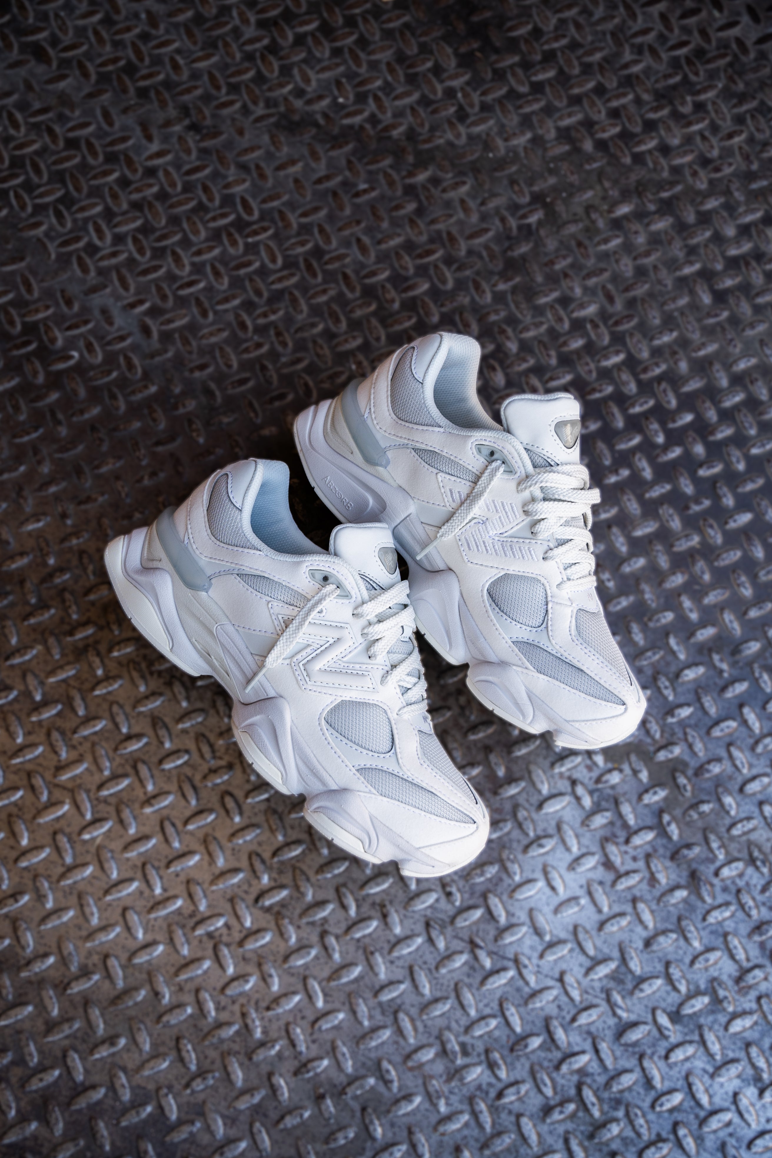 Gradeschool New Balance 9060 (Light Grey) - New Balance