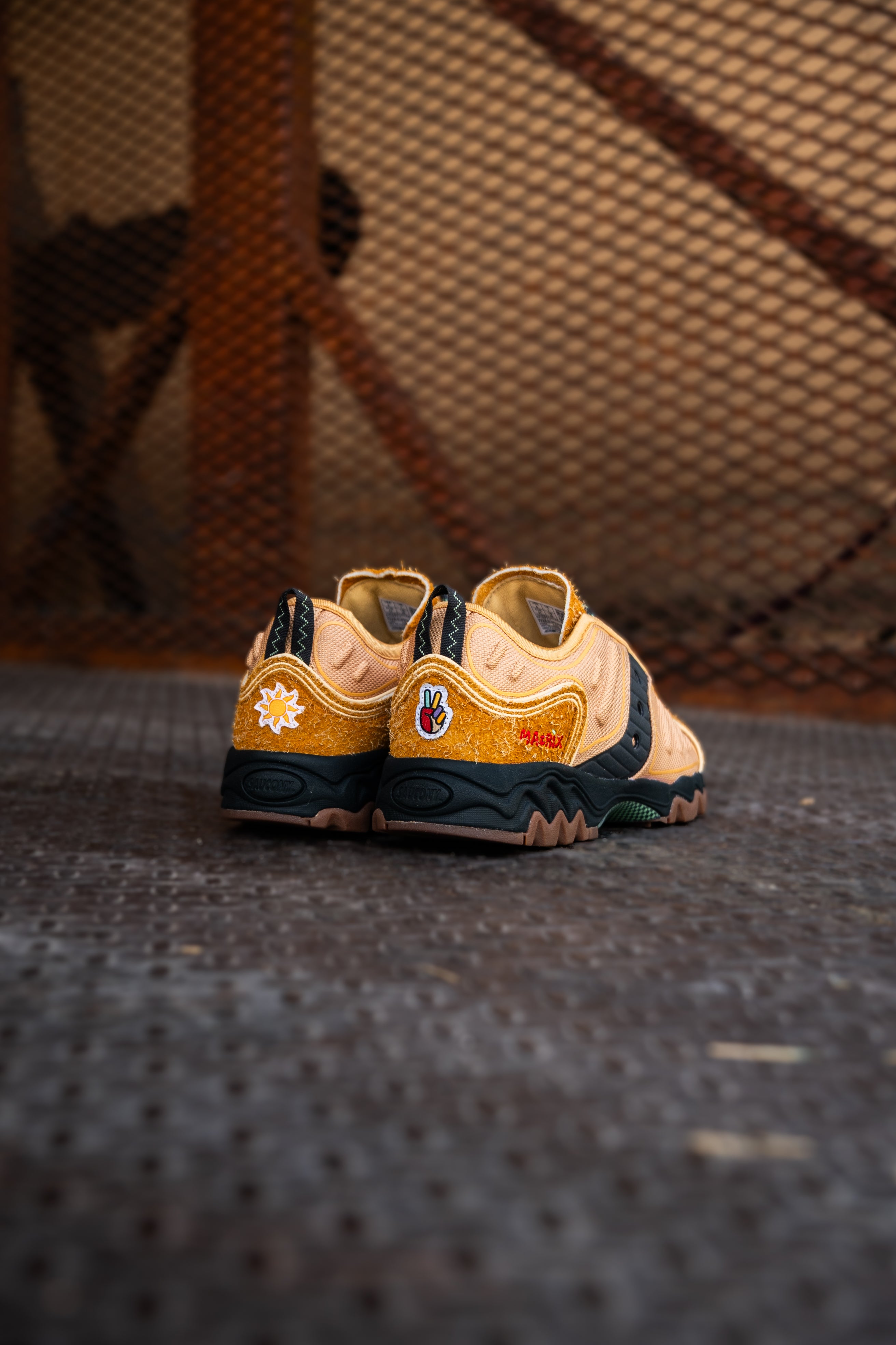 Colour Plus X Saucony "Matrix" M (Harvest Wheat) - Saucony