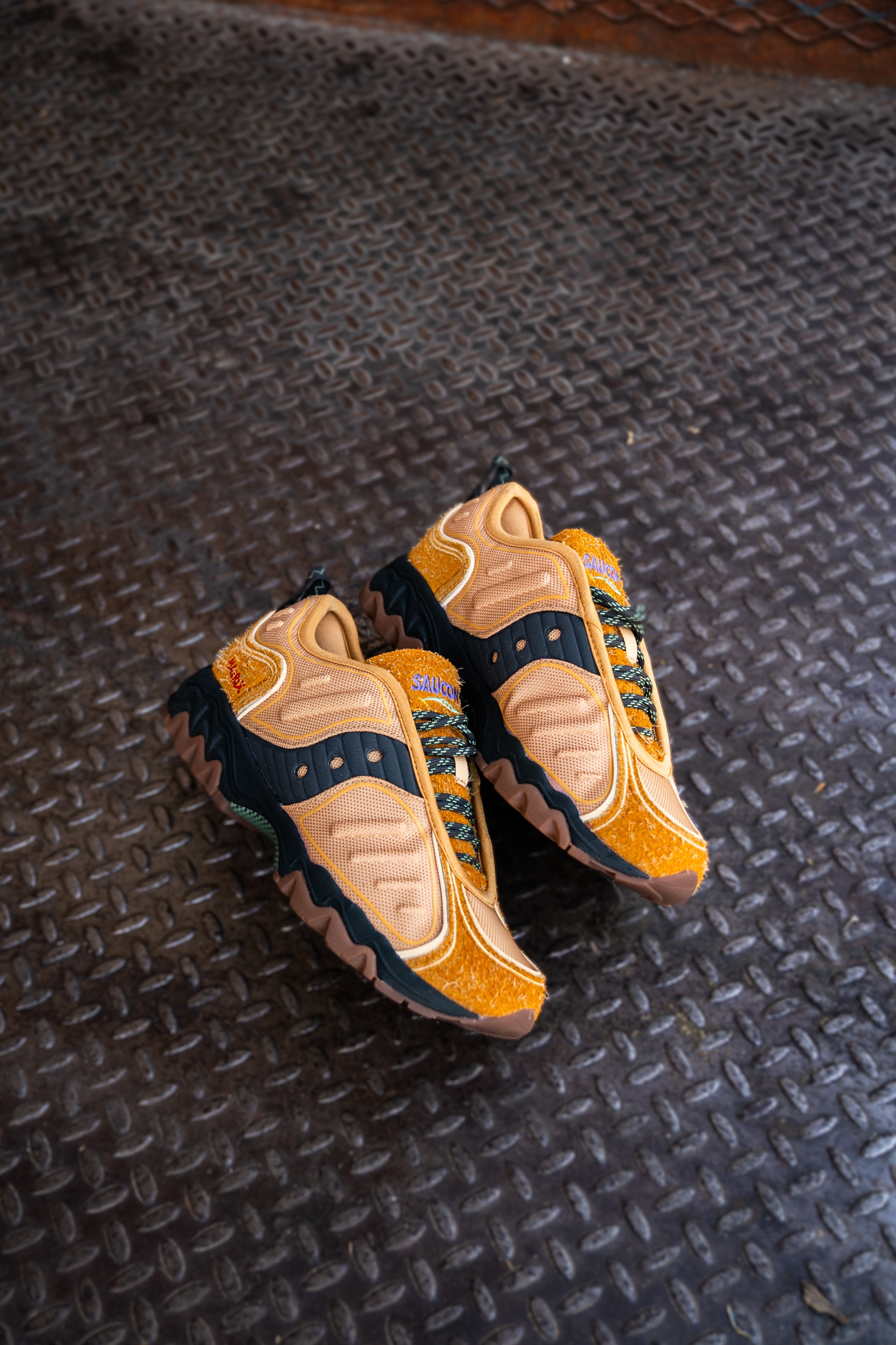 Colour Plus X Saucony "Matrix" M (Harvest Wheat) - Saucony