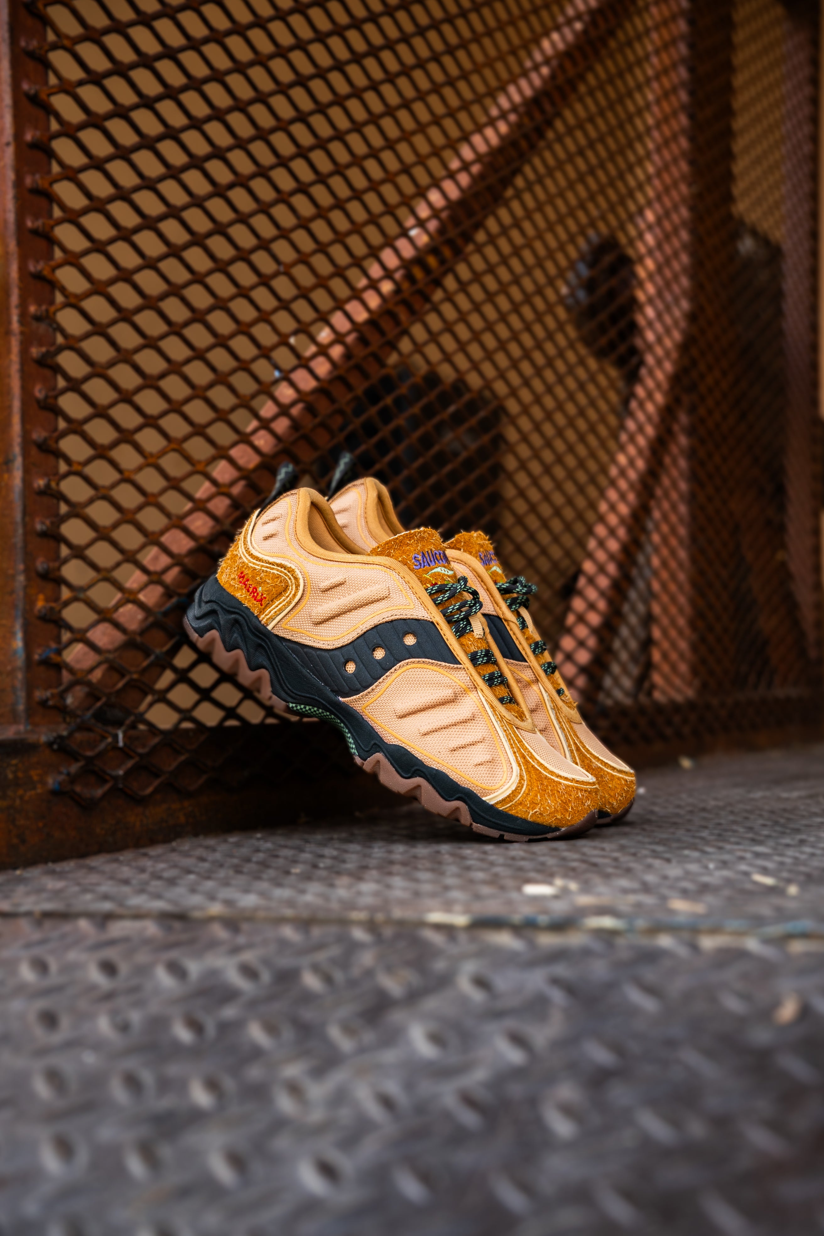 Colour Plus X Saucony "Matrix" M (Harvest Wheat) - Saucony