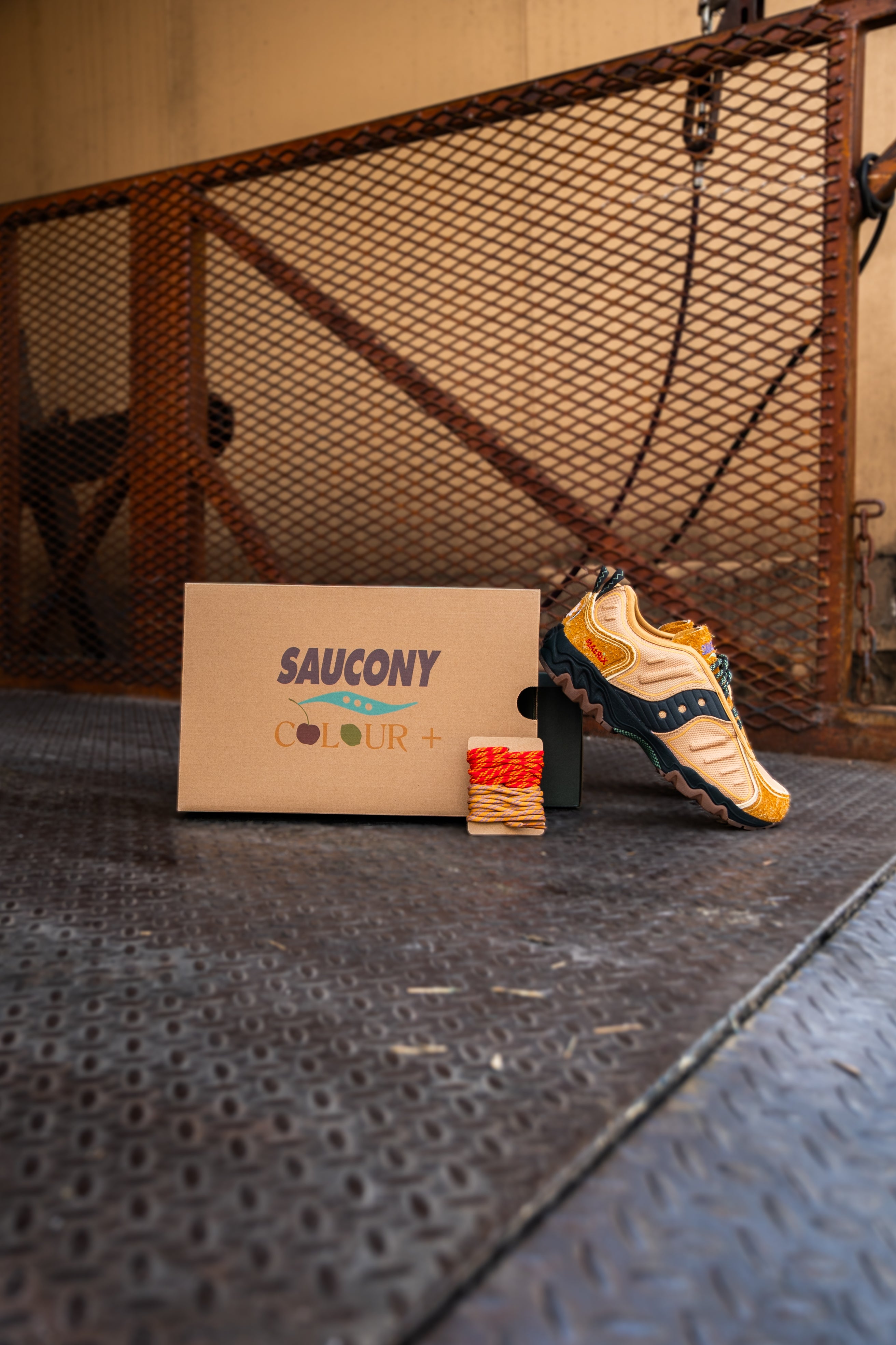 Colour Plus X Saucony "Matrix" M (Harvest Wheat) - Saucony