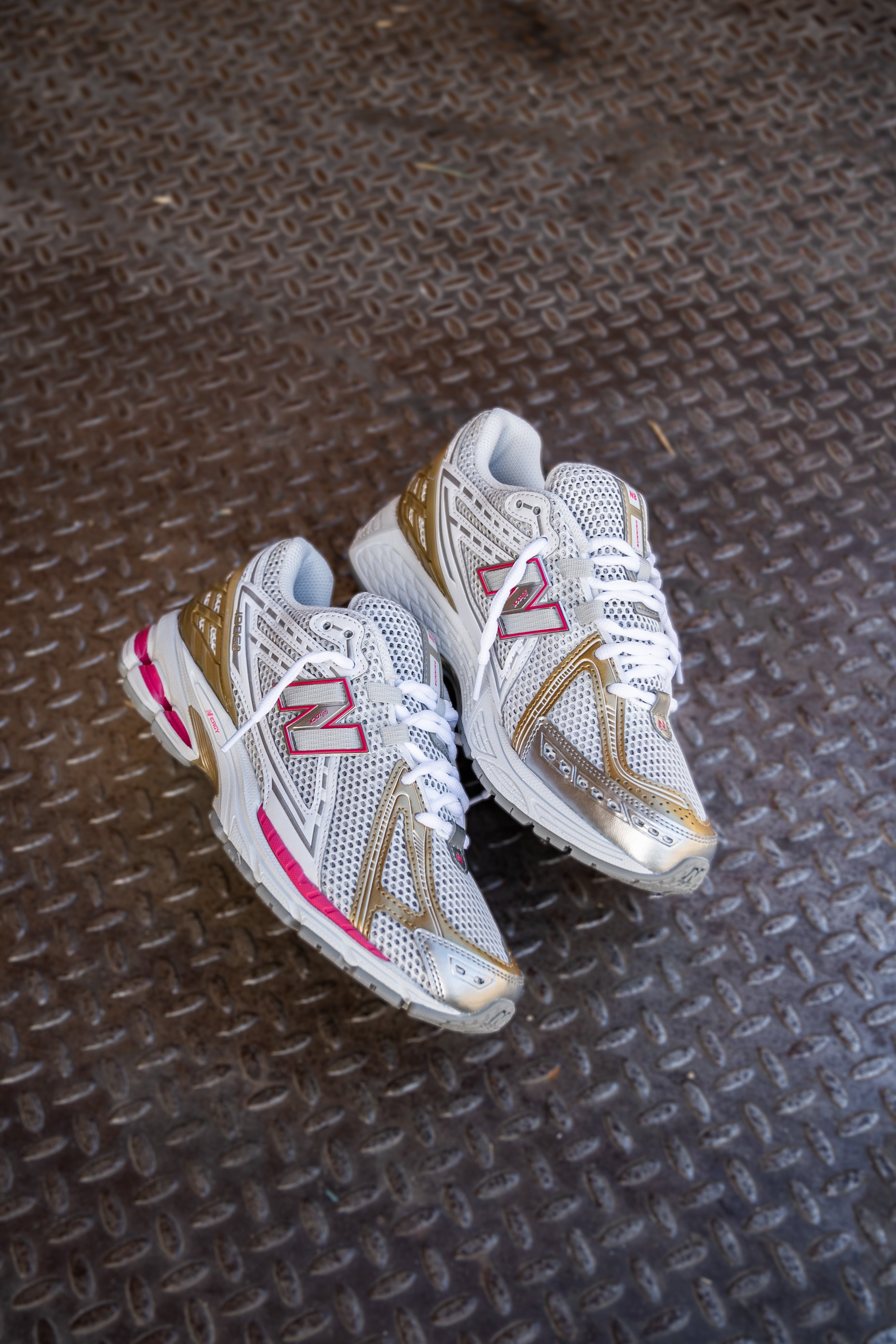 Mens New Balance 1906R (Silver Metallic Dragon Berry) - U1906RCH - VIP New Balance