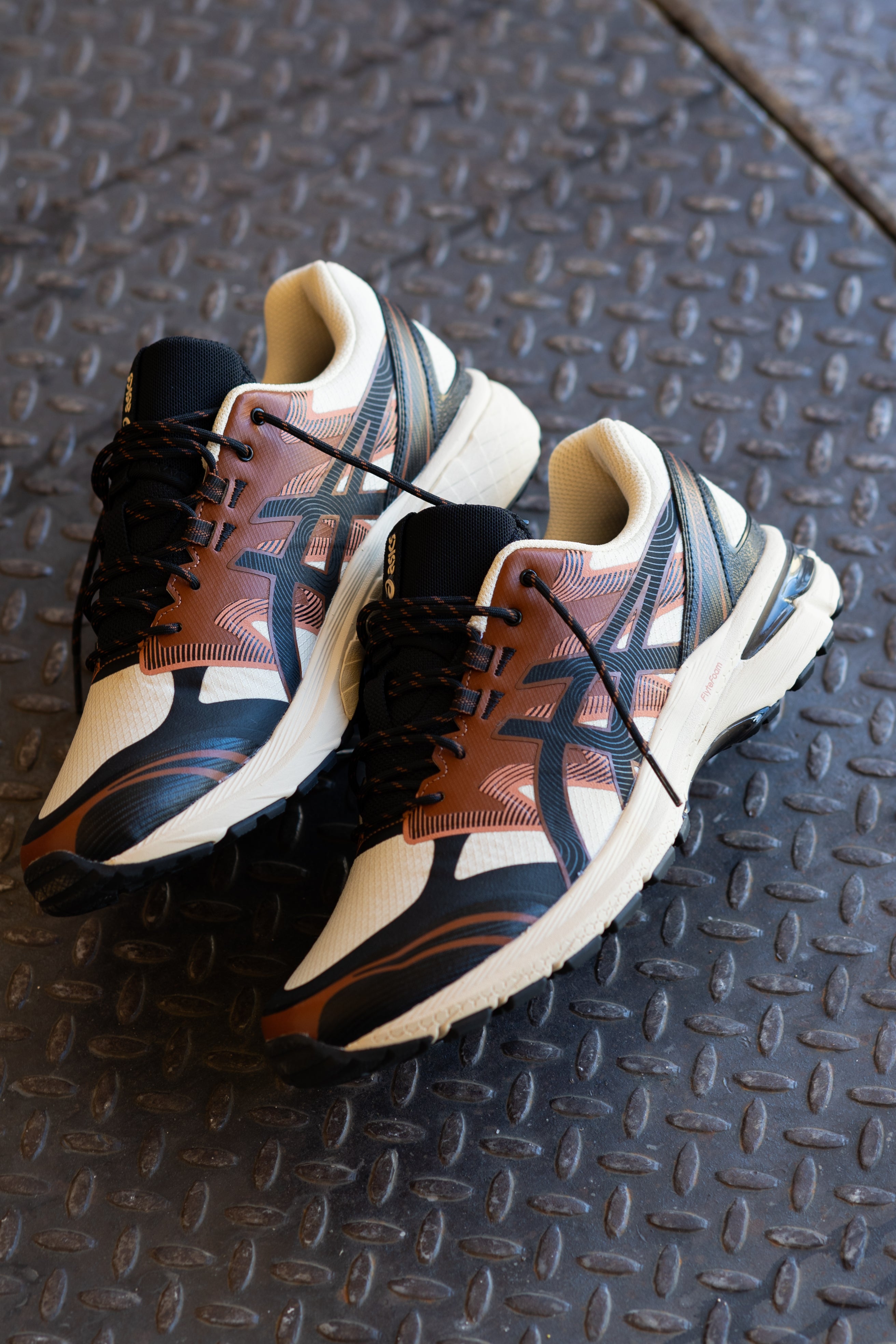 Mens Asics Gel-Terrain (Vanilla/Black) - 1203A342-250 - Asics