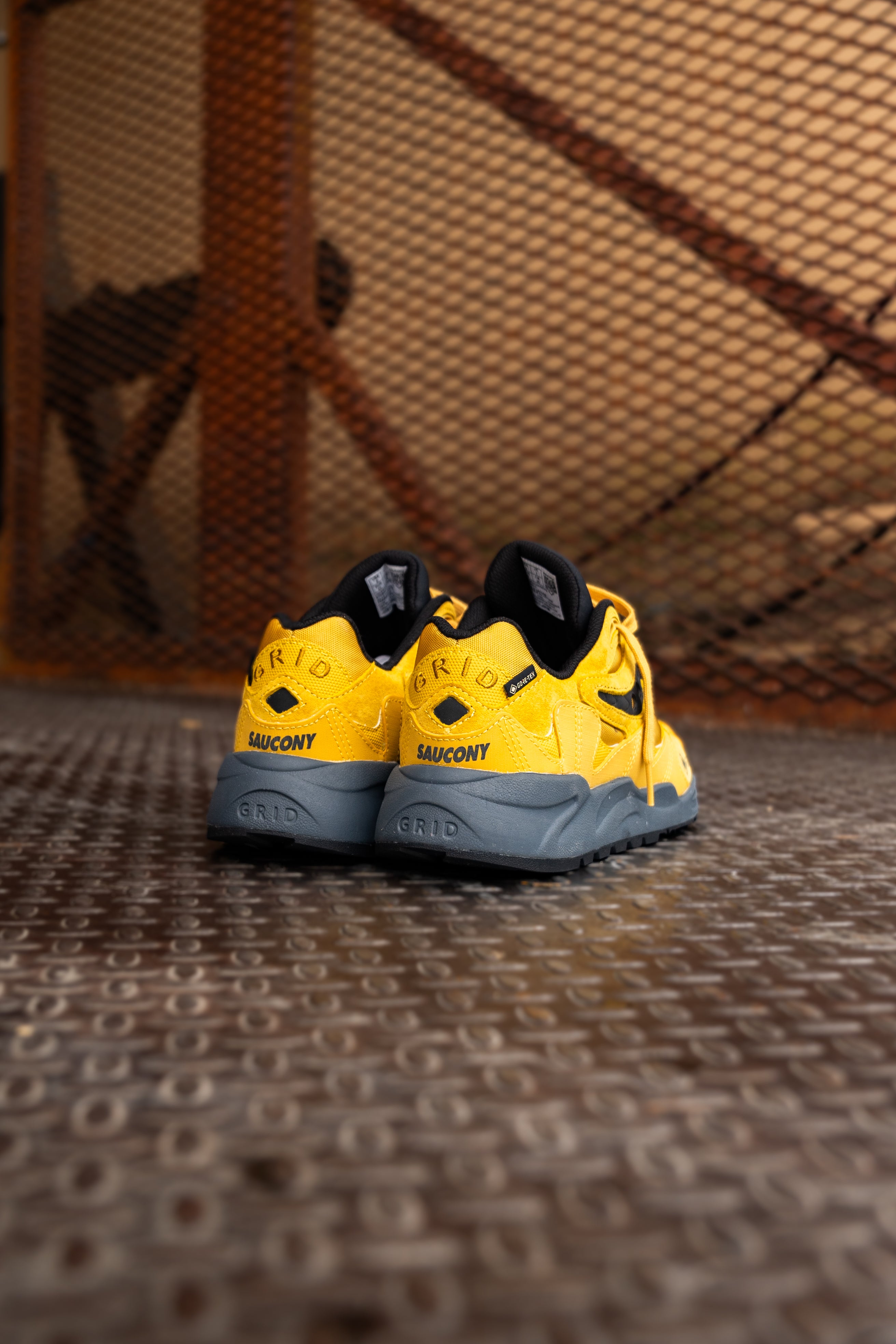 Mens Saucony Grid Shadow 2 GTX (Yellow/Black) - Saucony