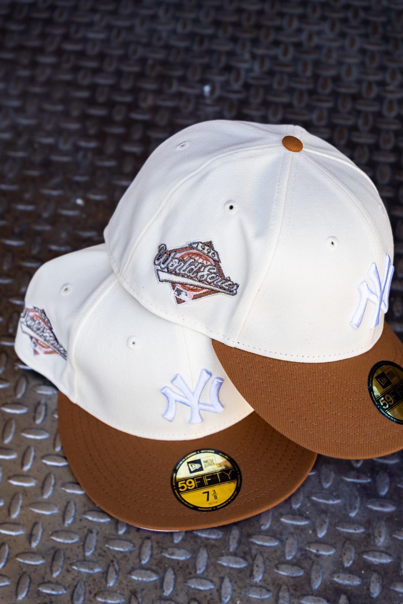 New Era New York Yankees 1996 WS Pink UV 59Fifty Fitted (Off White/Peanut) - New Era