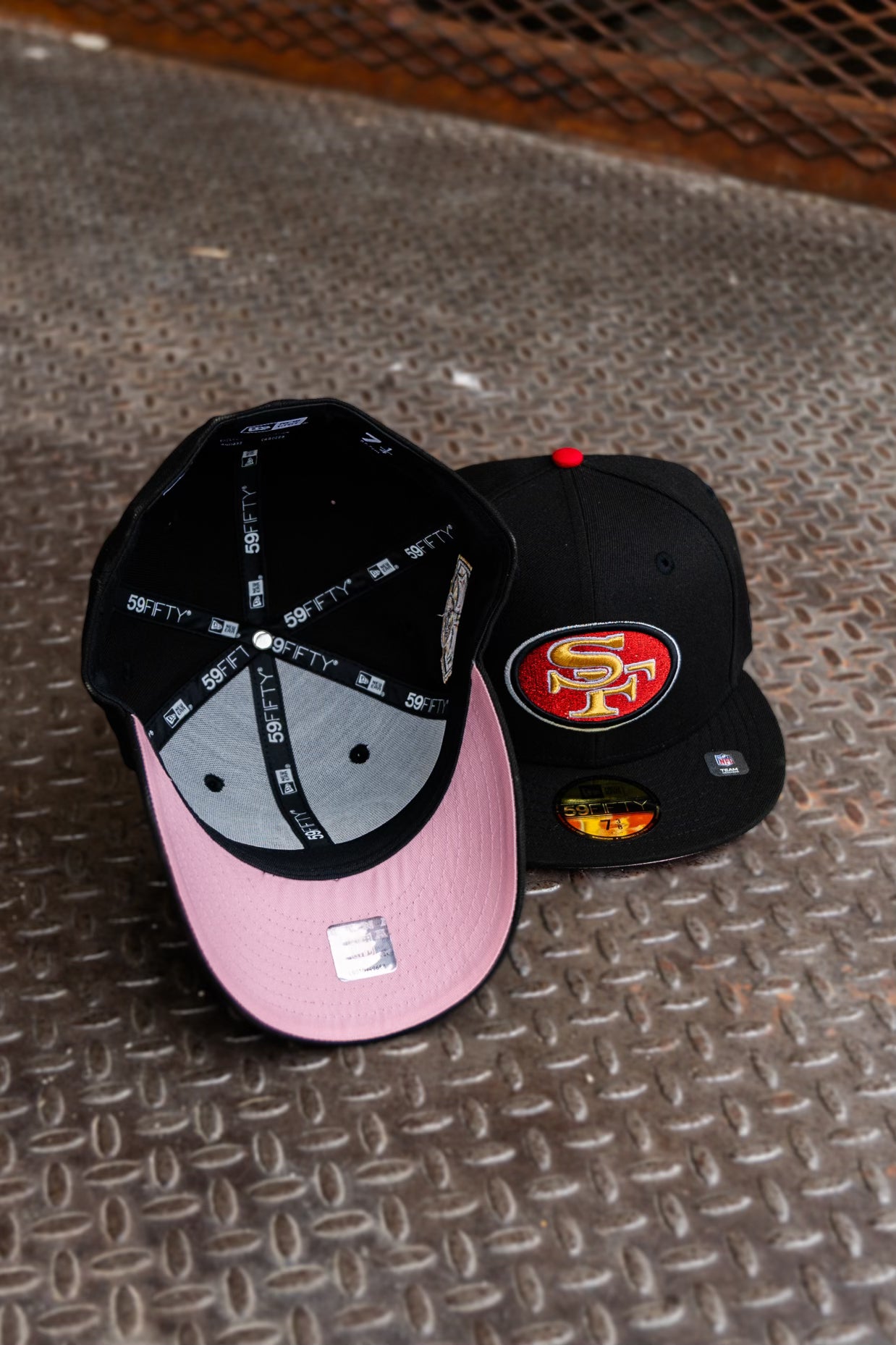 New Era San Francisco 49ers 75th Anniversary Pink UV (Black) 59Fifty Fitted - New Era