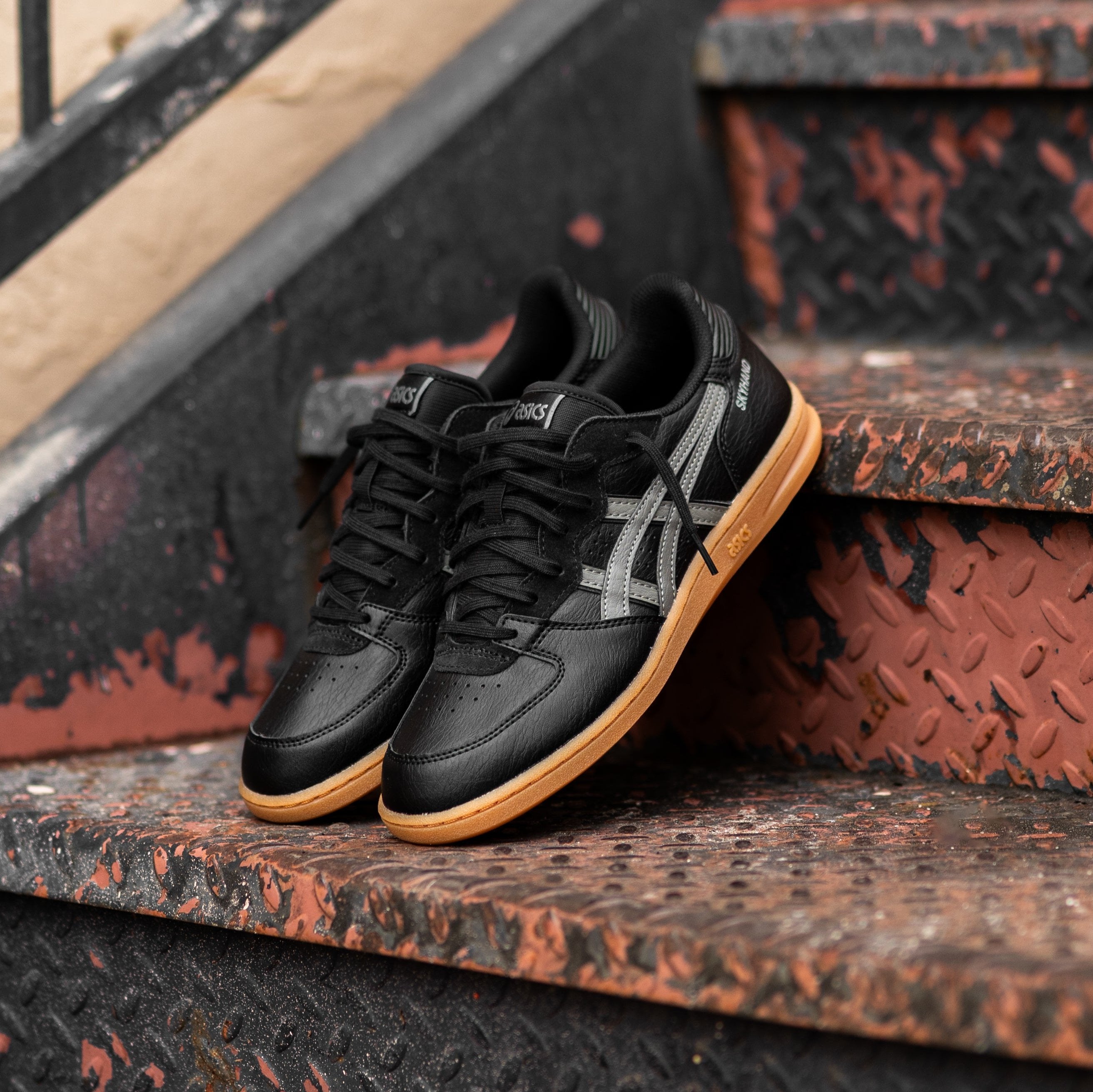 Men's Asics Skyhand OG (Black/Truffle Grey) - Asics