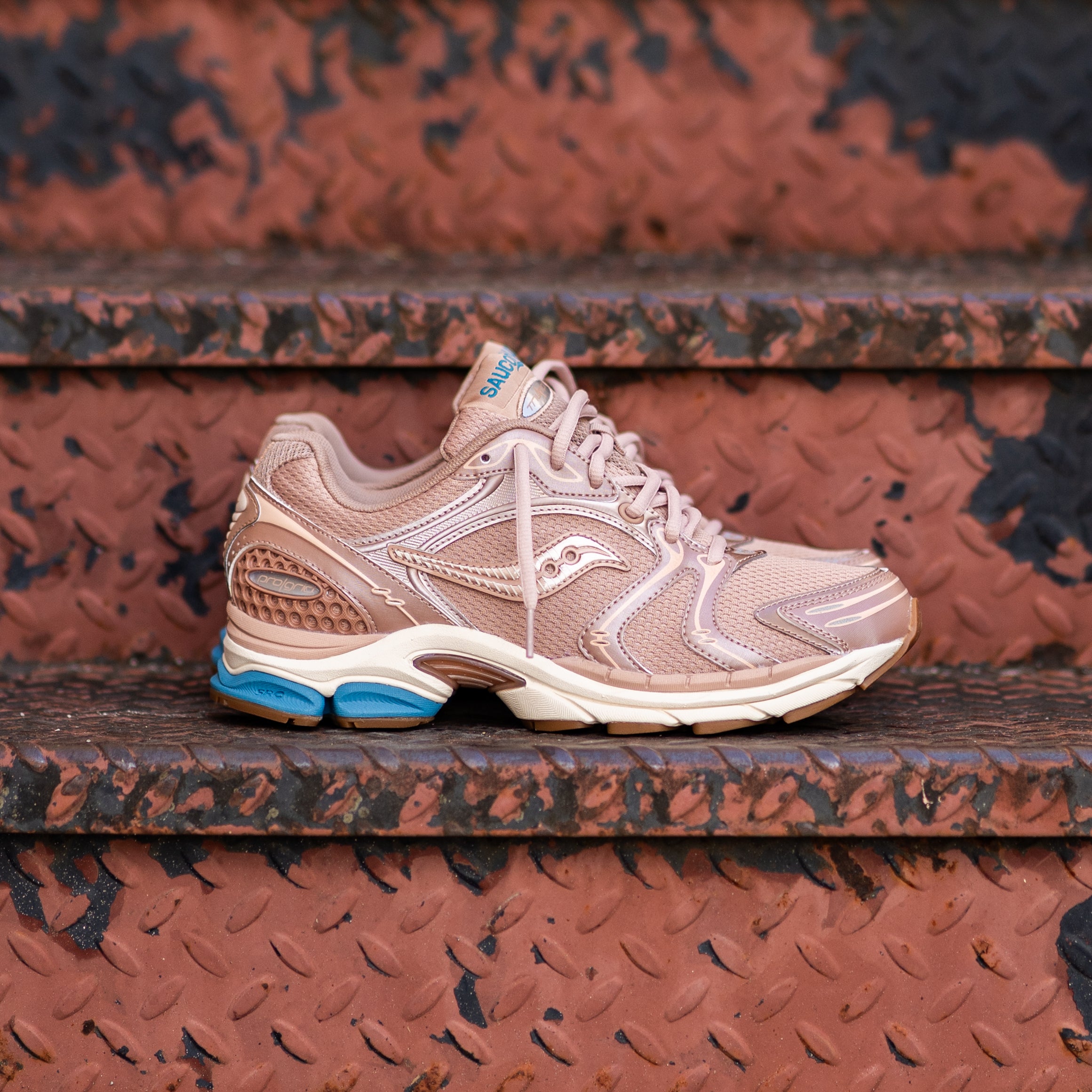 Mens Saucony ProGrid Triumph 4 (Tan/Royal) - Saucony