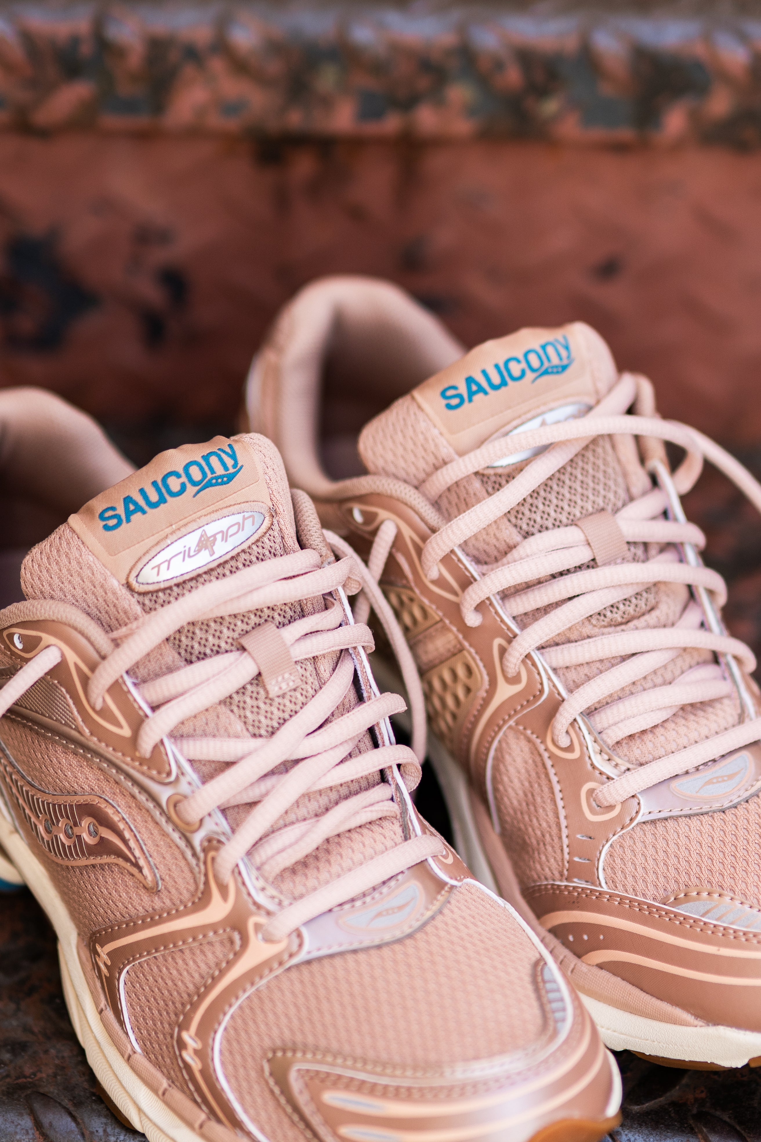 Mens Saucony ProGrid Triumph 4 (Tan/Royal) - Saucony