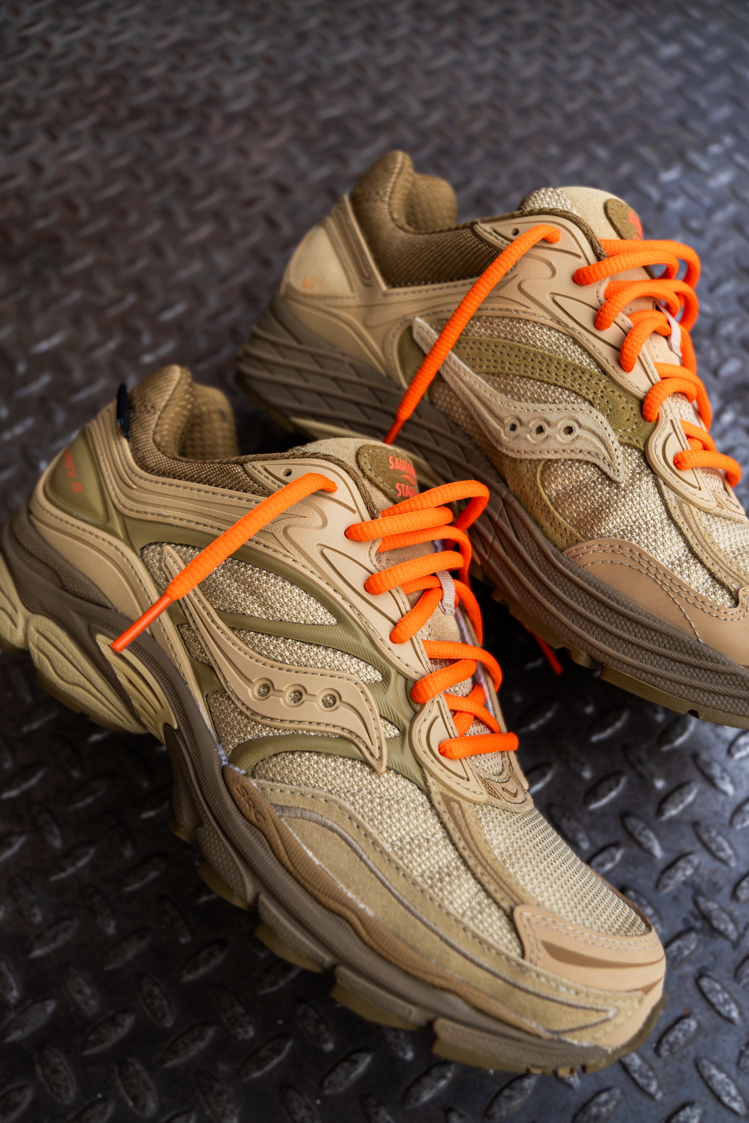 Mens Saucony x Starcow ProGrid Omni 9 (Beige/Tan) - Saucony