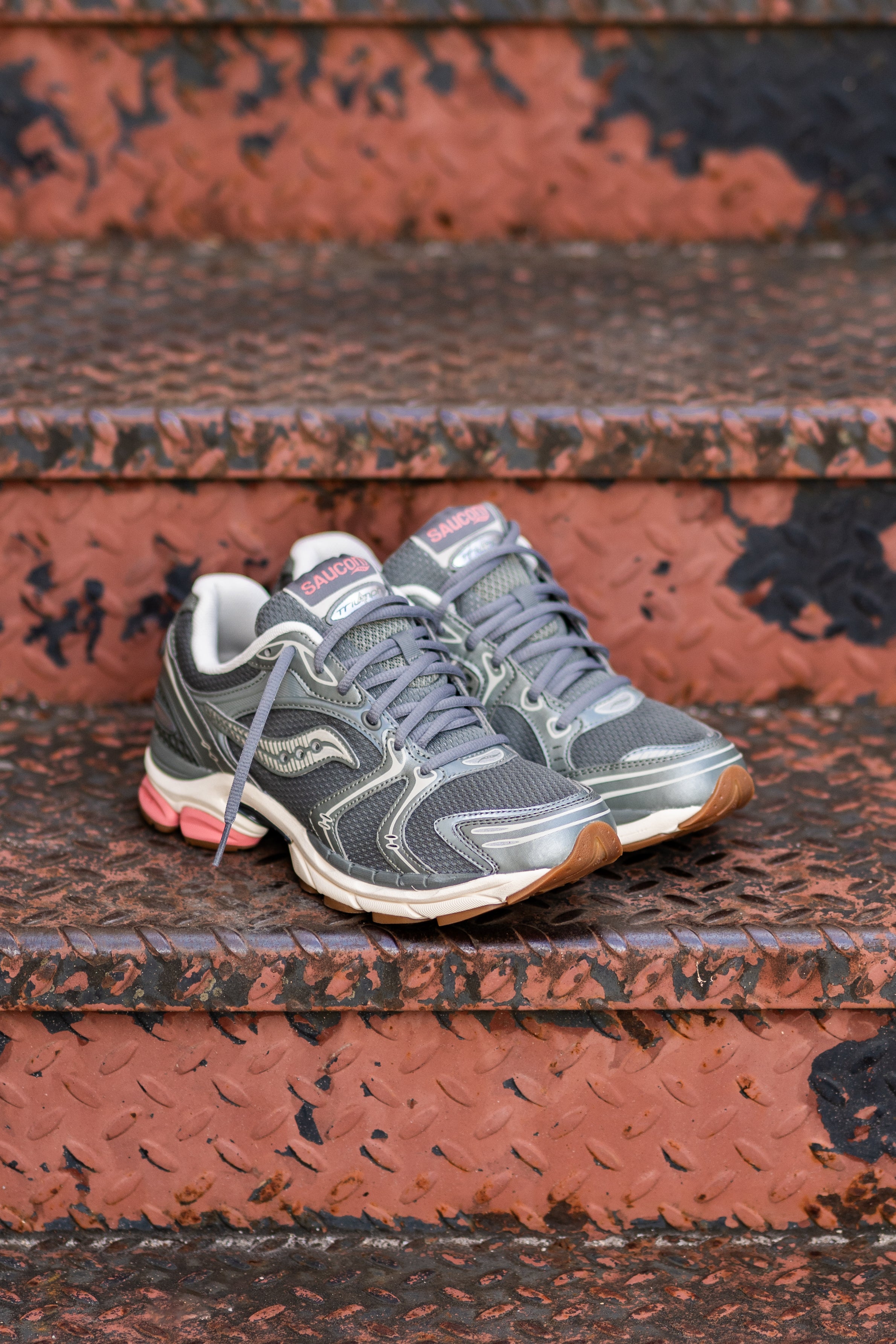 Mens Saucony ProGrid Triumph 4 (Agave/Peach) - Saucony