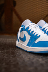 Mens Air Jordan 1 Low SE (White/Legend Blue) - Nike