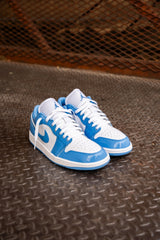 Mens Air Jordan 1 Low SE (White/Legend Blue) - Nike