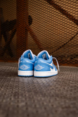 Mens Air Jordan 1 Low SE (White/Legend Blue) - Nike