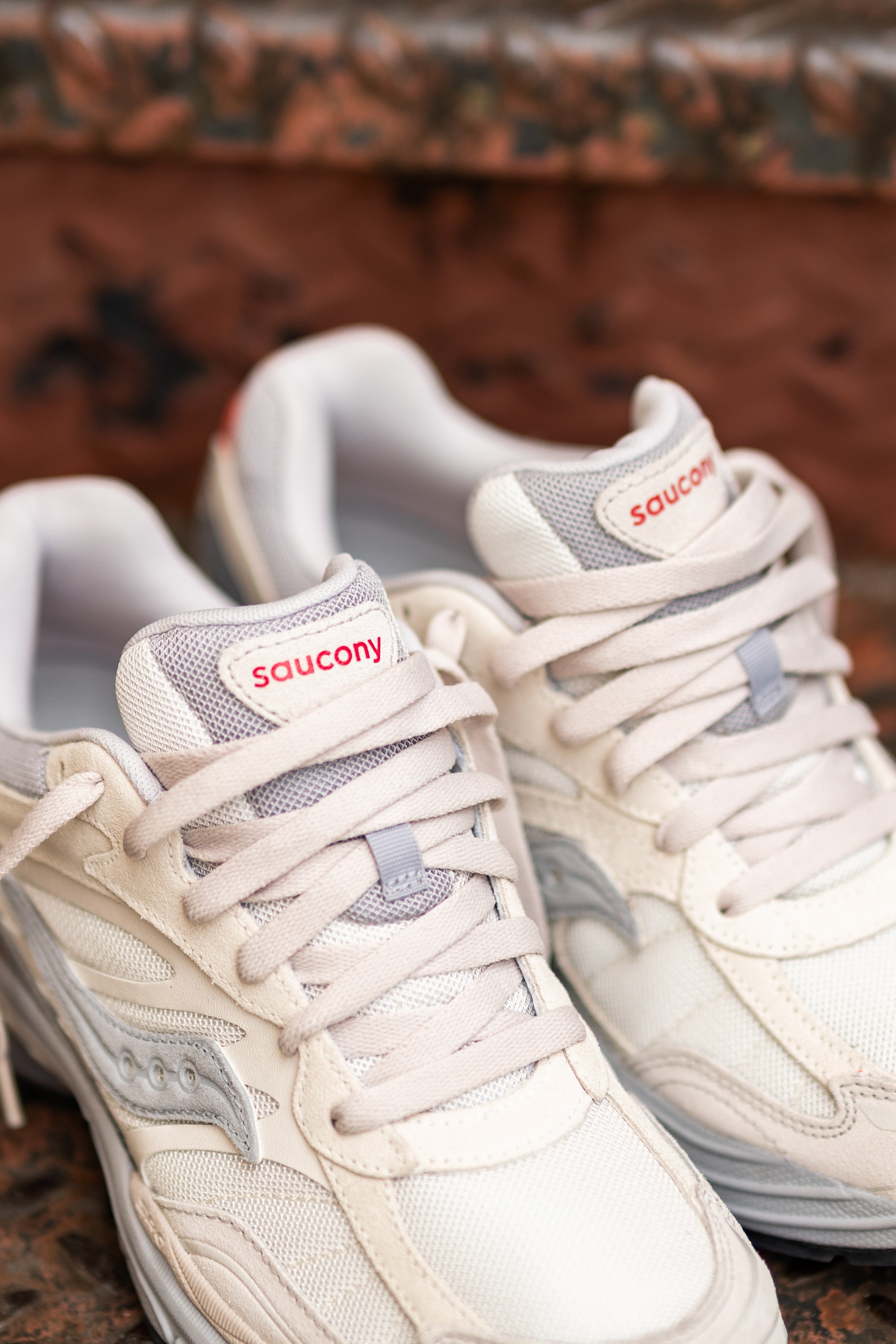 Mens Saucony OG ProGrid Omni 9 (Ivory/Grey) - Saucony
