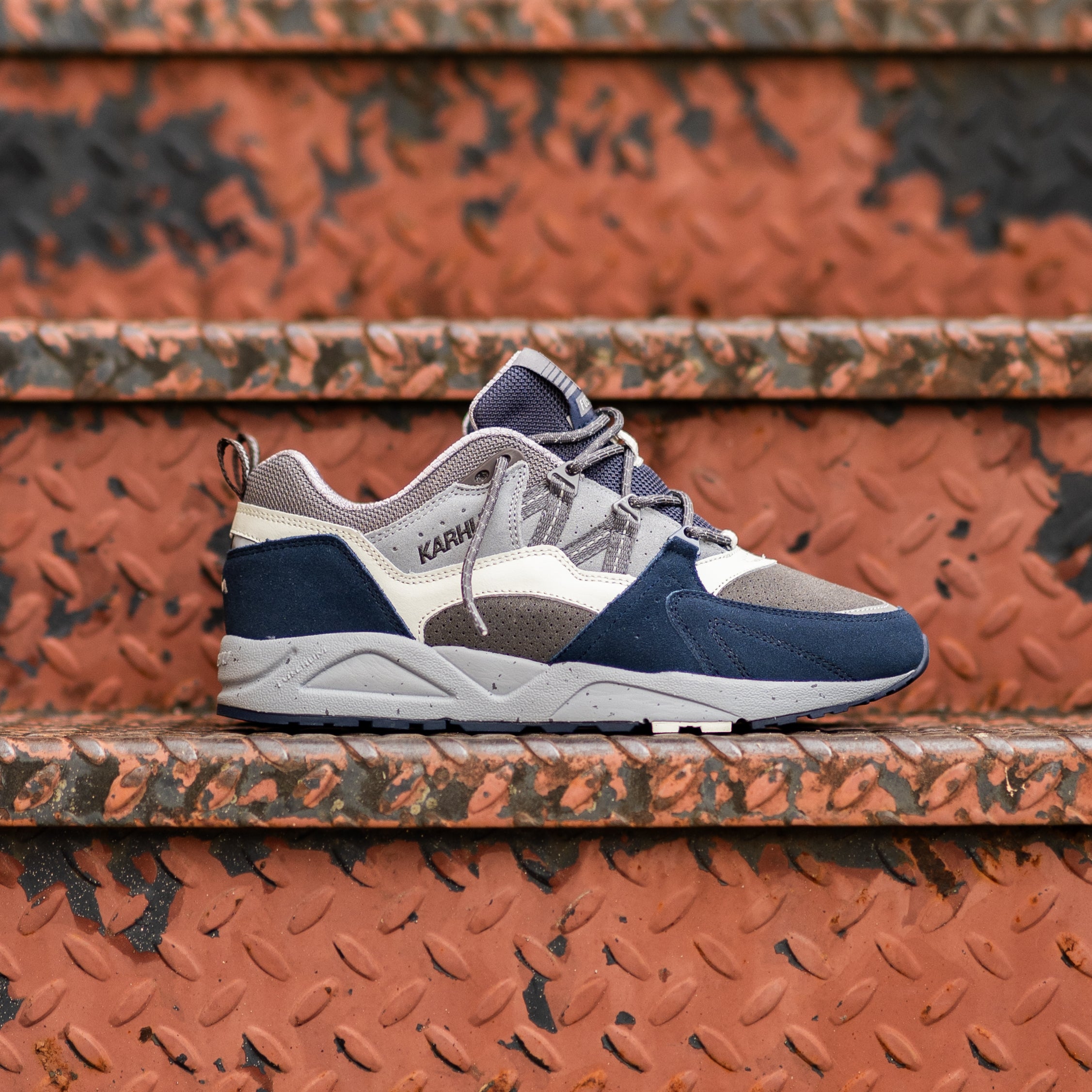 Men's Karhu Fusion 2.0 (Mood Indigo/Smoked Pearl) - Karhu