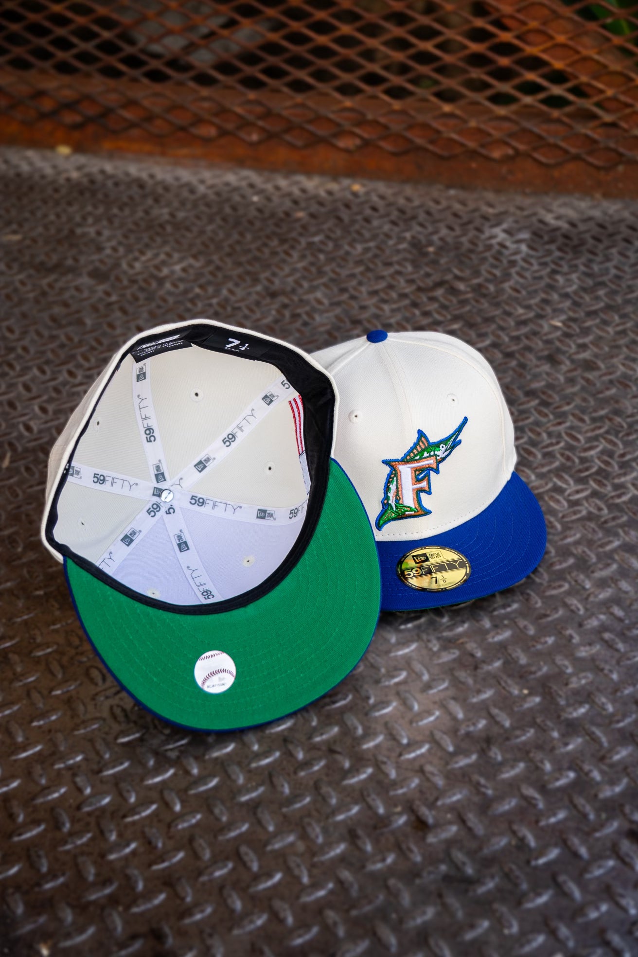 New Era Florida Marlins USA Flag Green UV (Off White/Royal) 59Fifty Fitted - New Era