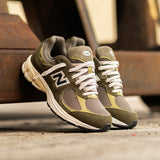 Mens New Balance 2002R (Green/Green) - M2002RZD - New Balance