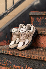 Mens New Balance 2002R (Cream/Kumquat) - M2002RZR - New Balance