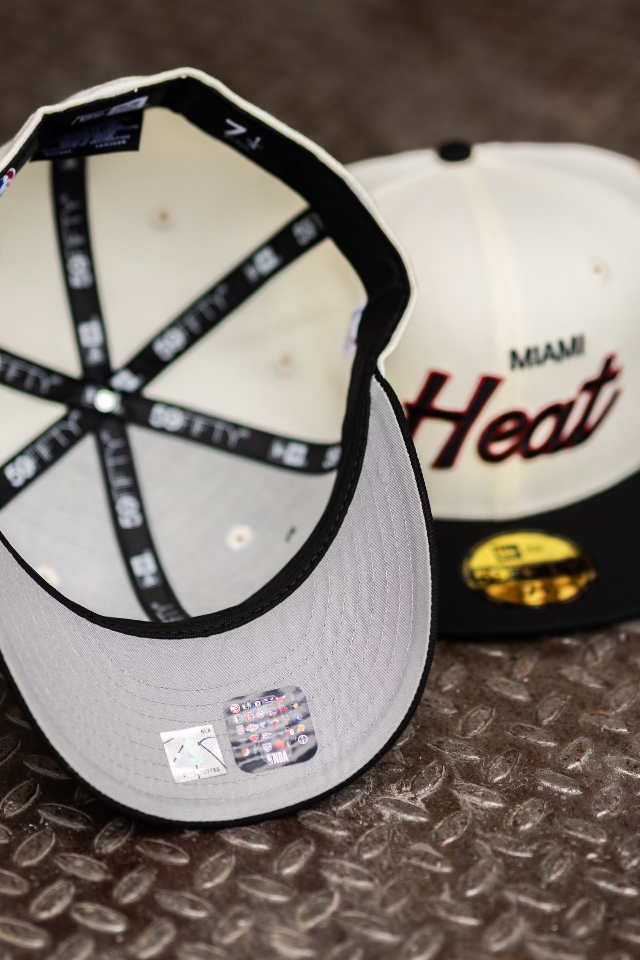 New Era Miami Heat Grey UV (Off White/Black) 59Fifty Fitted - New Era