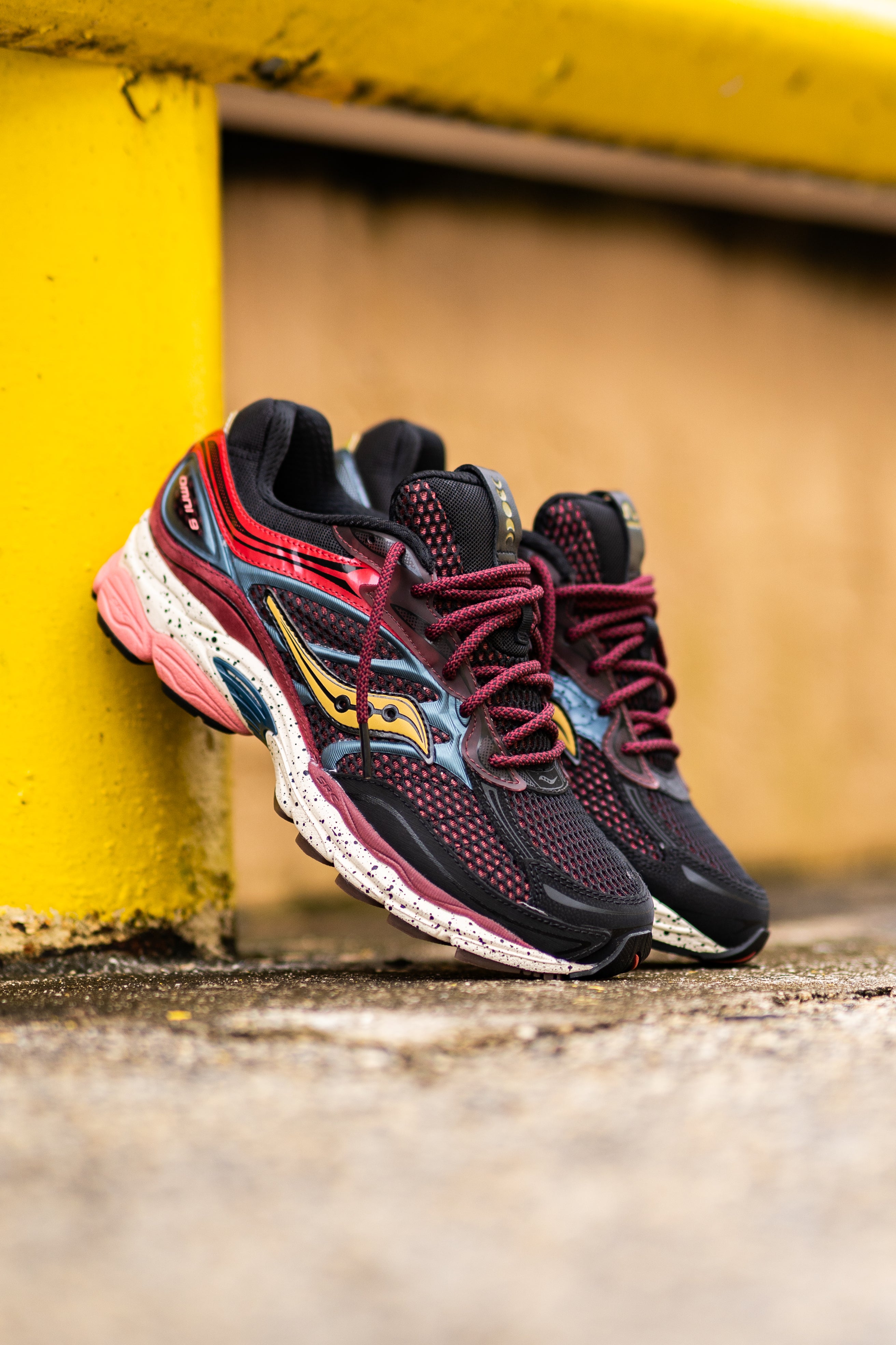 Mens Saucony OG ProGrid Omni 9 (Multi Bariole) - Saucony