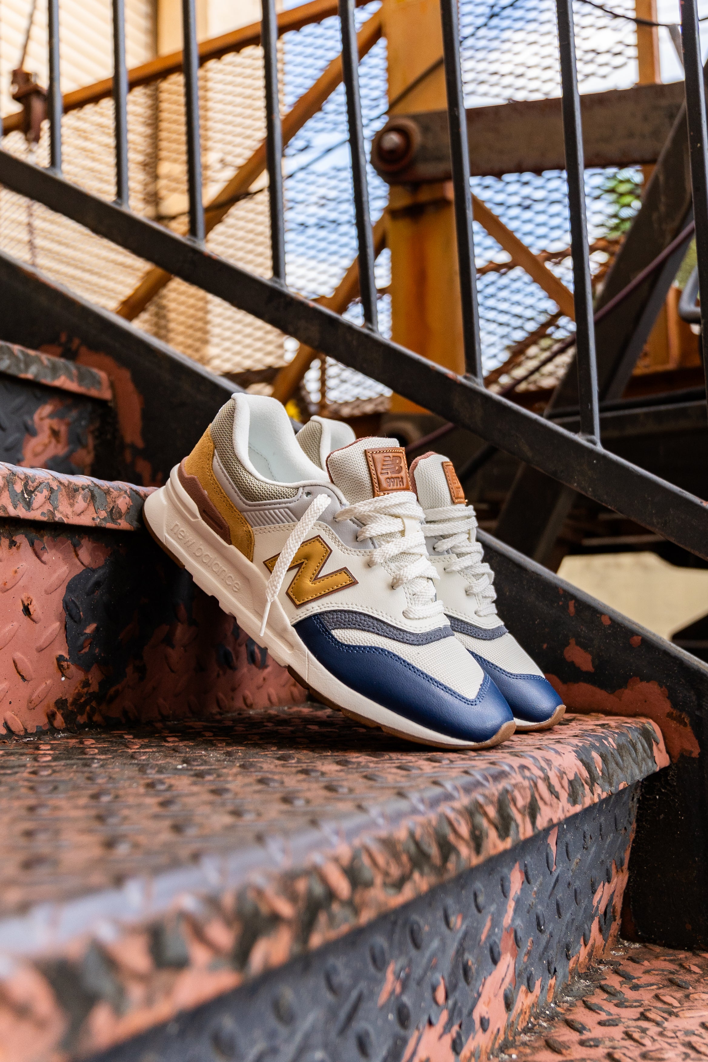 Mens New Balance 997H (White/Brown) - CM997HZG - New Balance