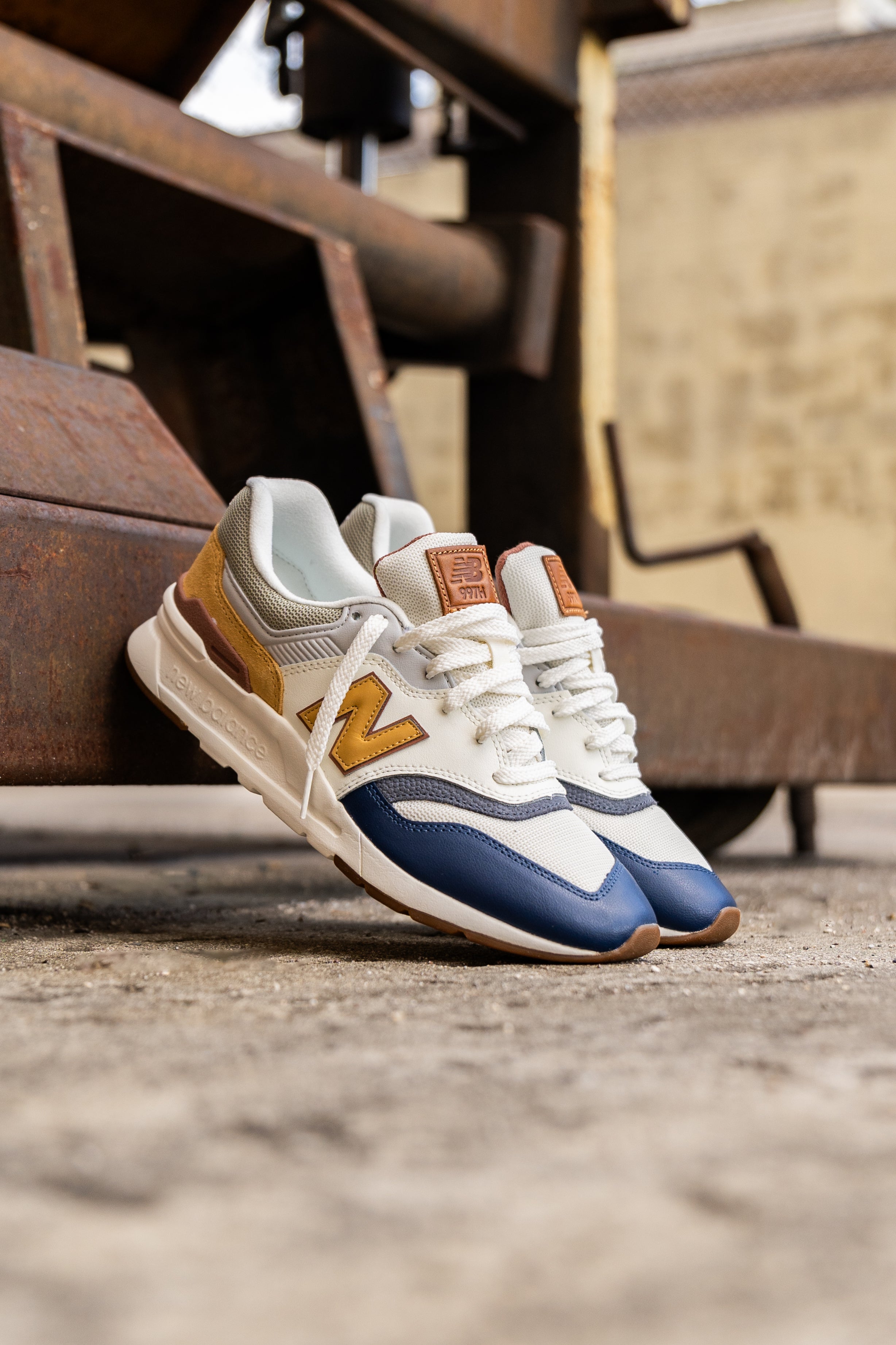 Mens New Balance 997H (White/Brown) - CM997HZG - New Balance