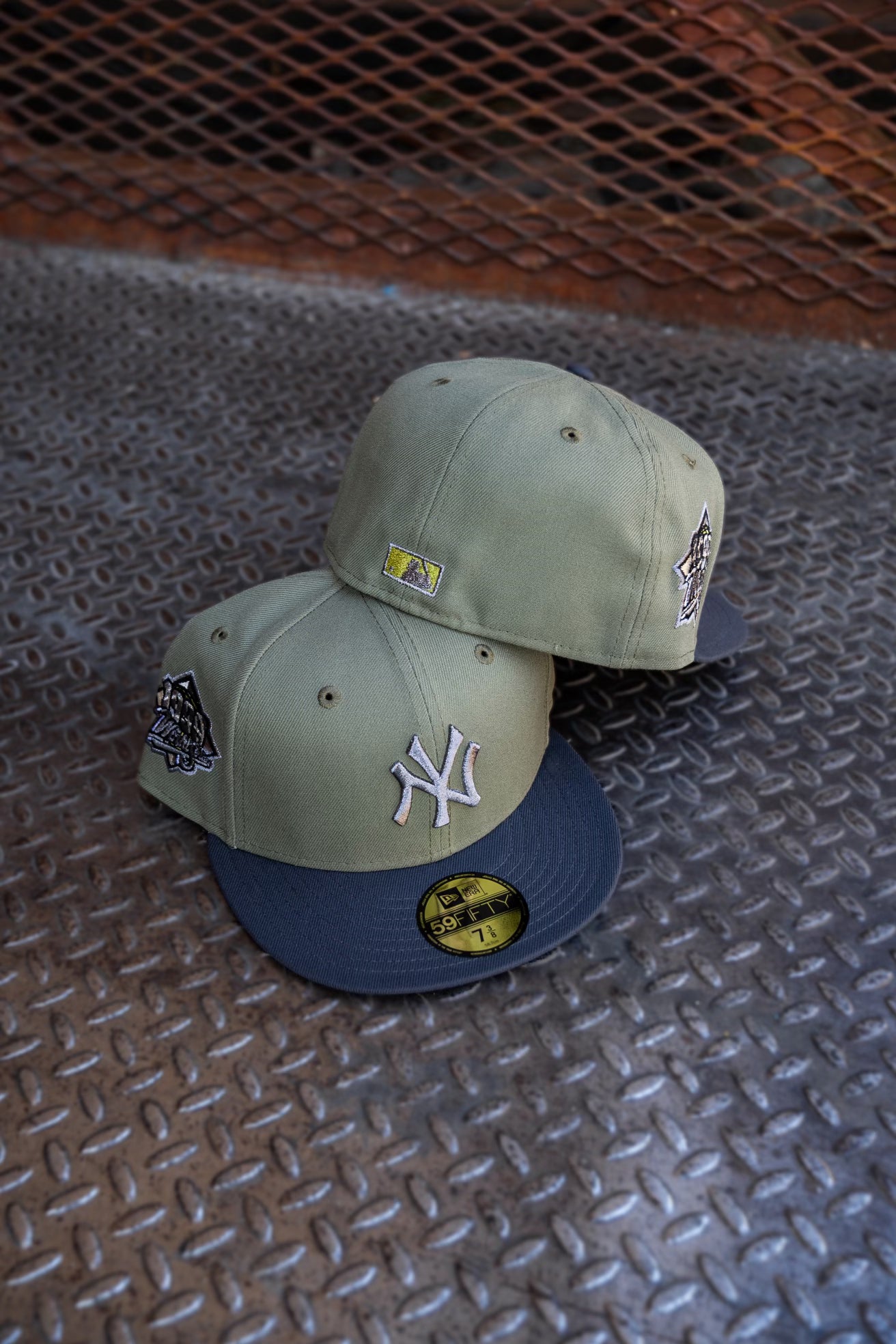 New Era New York Yankees 1999 World Series Grey UV (Olive/Graphite) 59Fifty Fitted - New Era