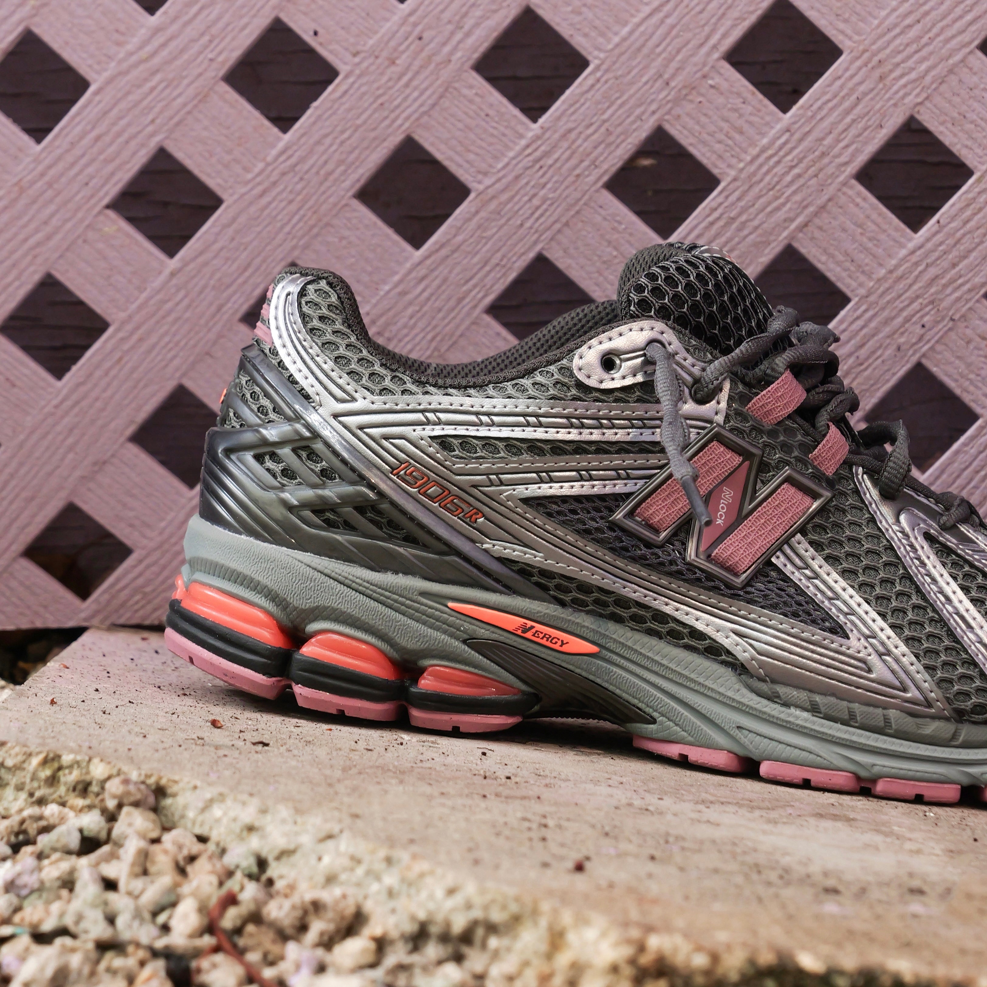 Mens New Balance 1906R (Metallic Rosewood) U190629R - New Balance