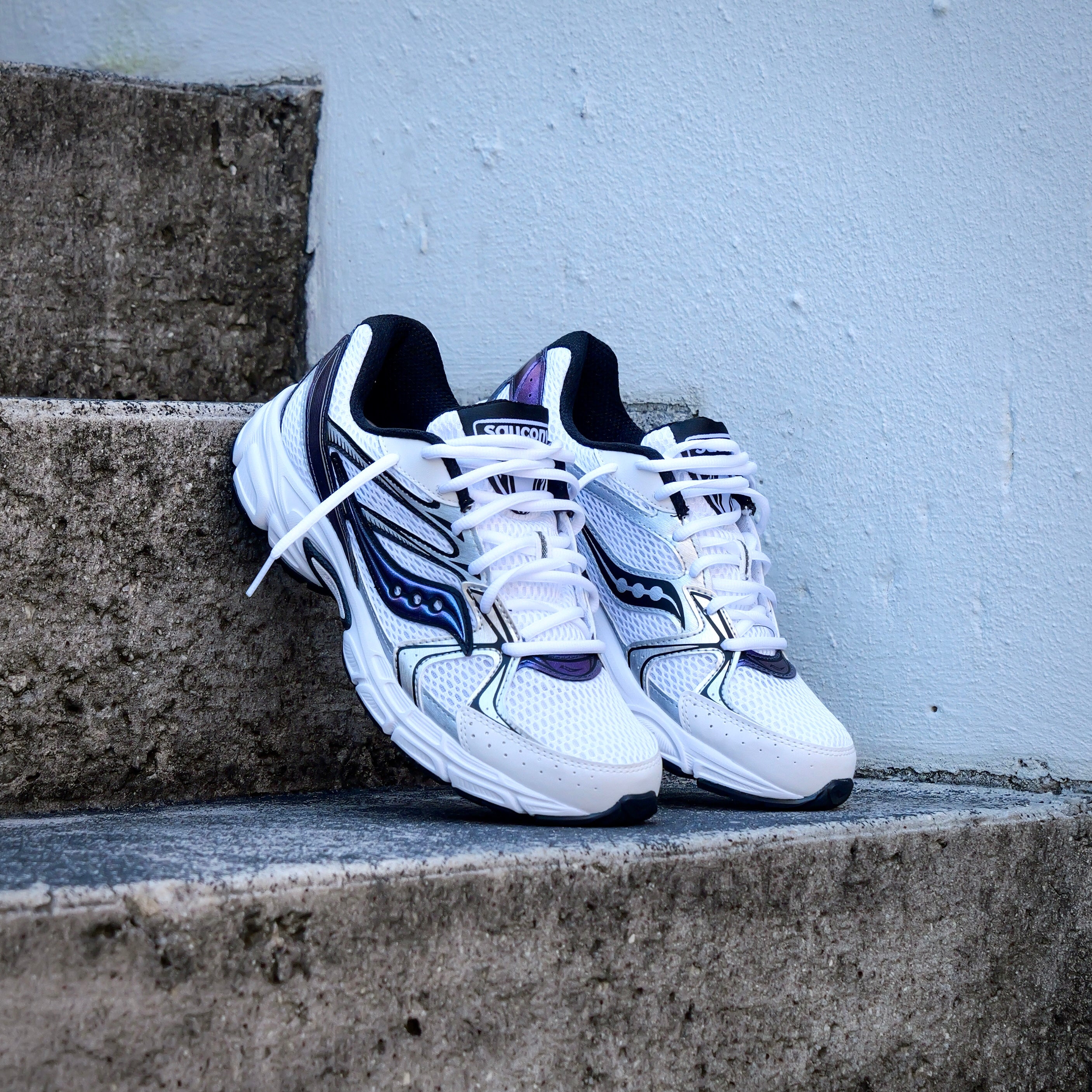 Mens Saucony Ride Millennium (White/Nightsky)