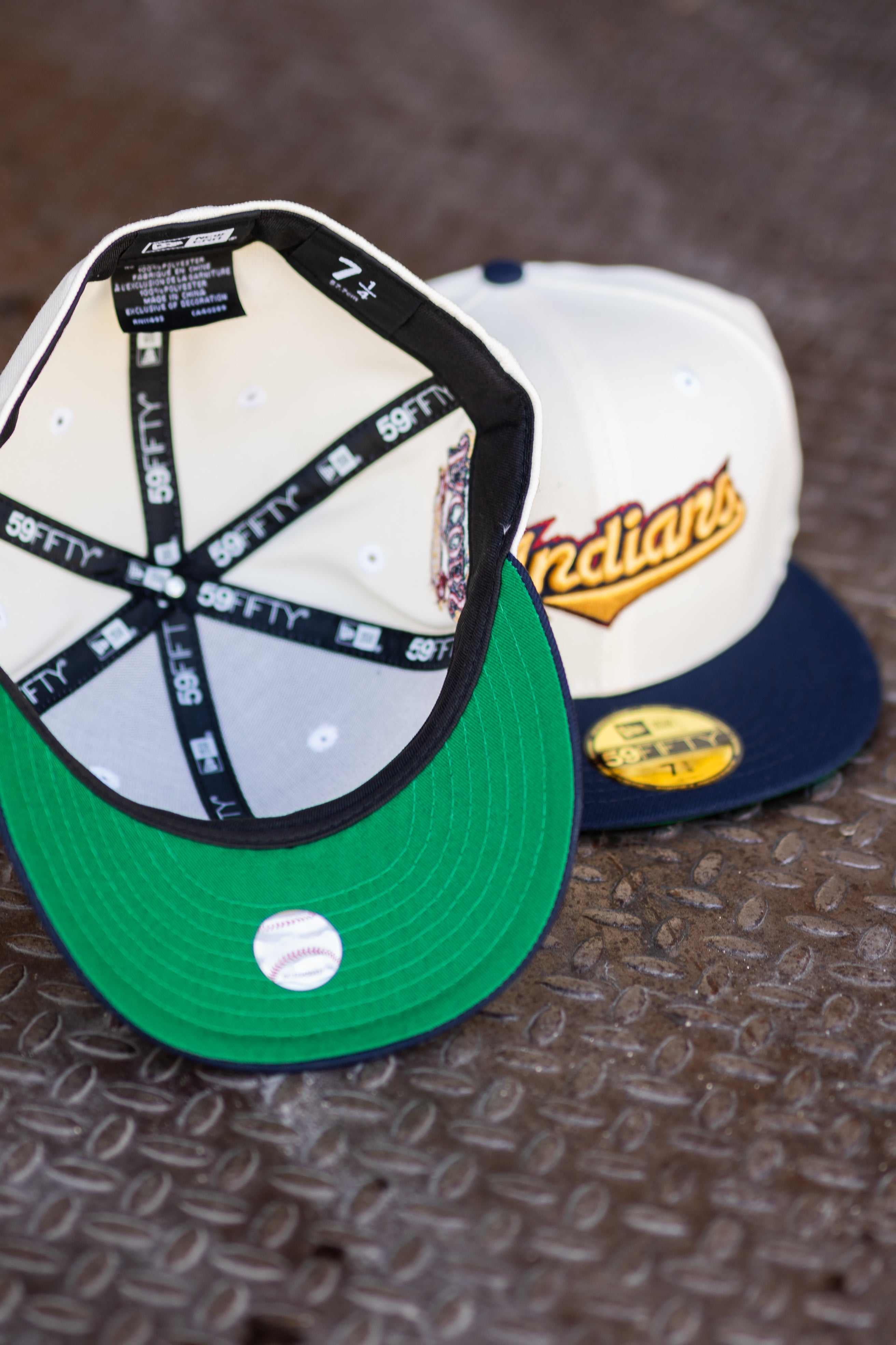 New Era Cleveland Indians Jacobs Field Green UV (Off White/Navy) 59Fifty Fitted - New Era