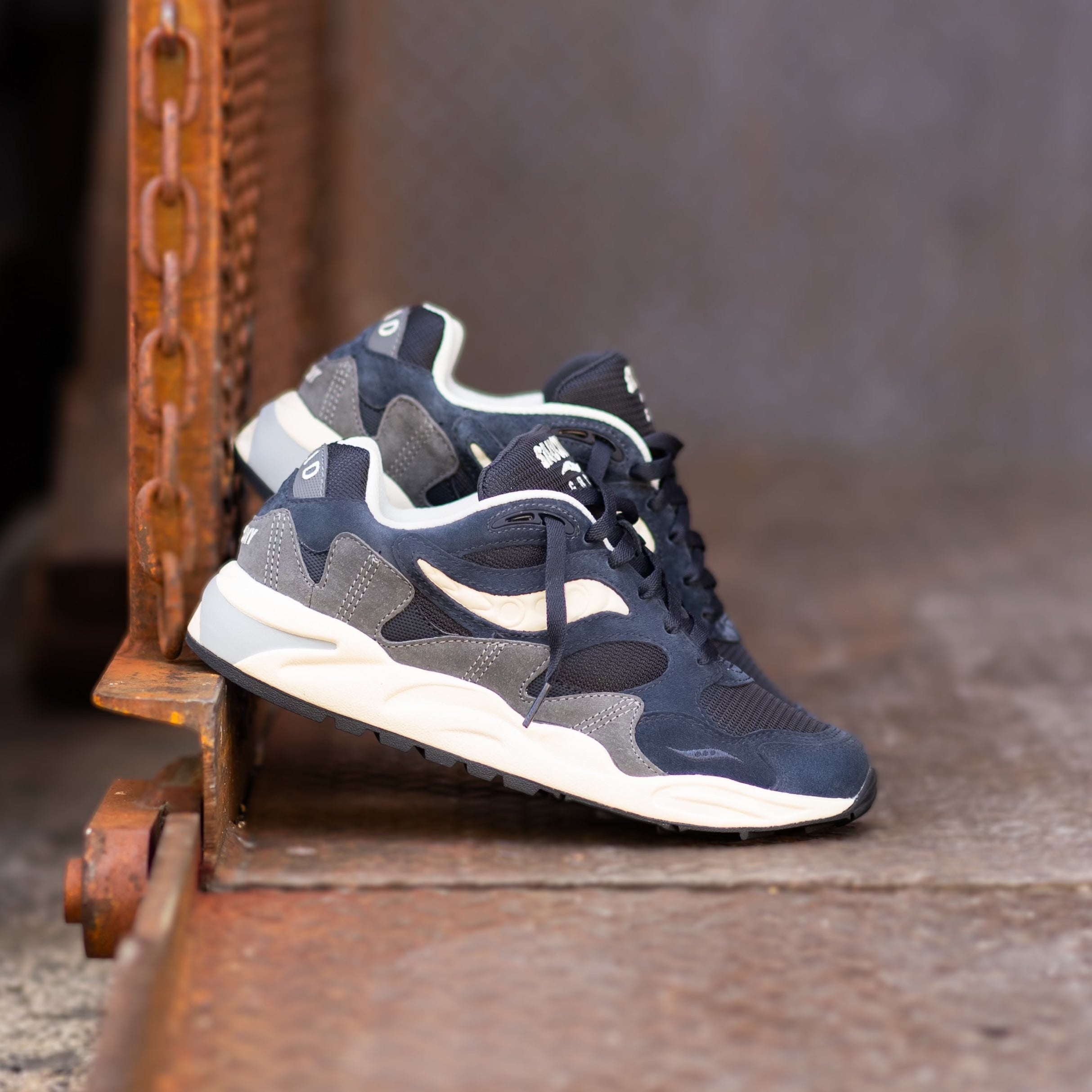 Mens Saucony Grid Shadow 2 (Navy/Cream) - Saucony